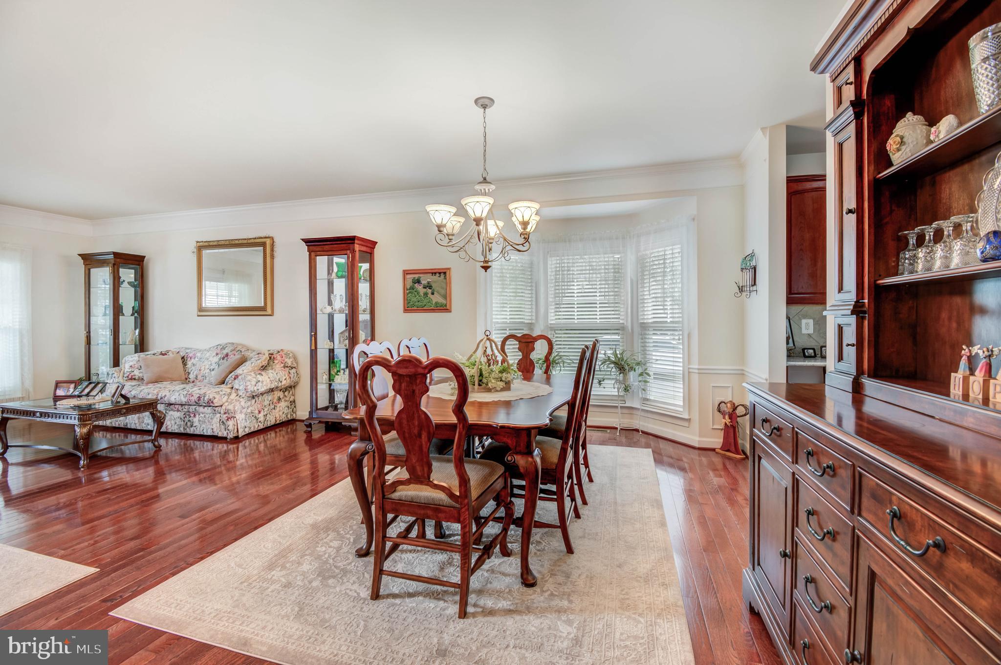 ROSEVILLE DOWNS - Residential