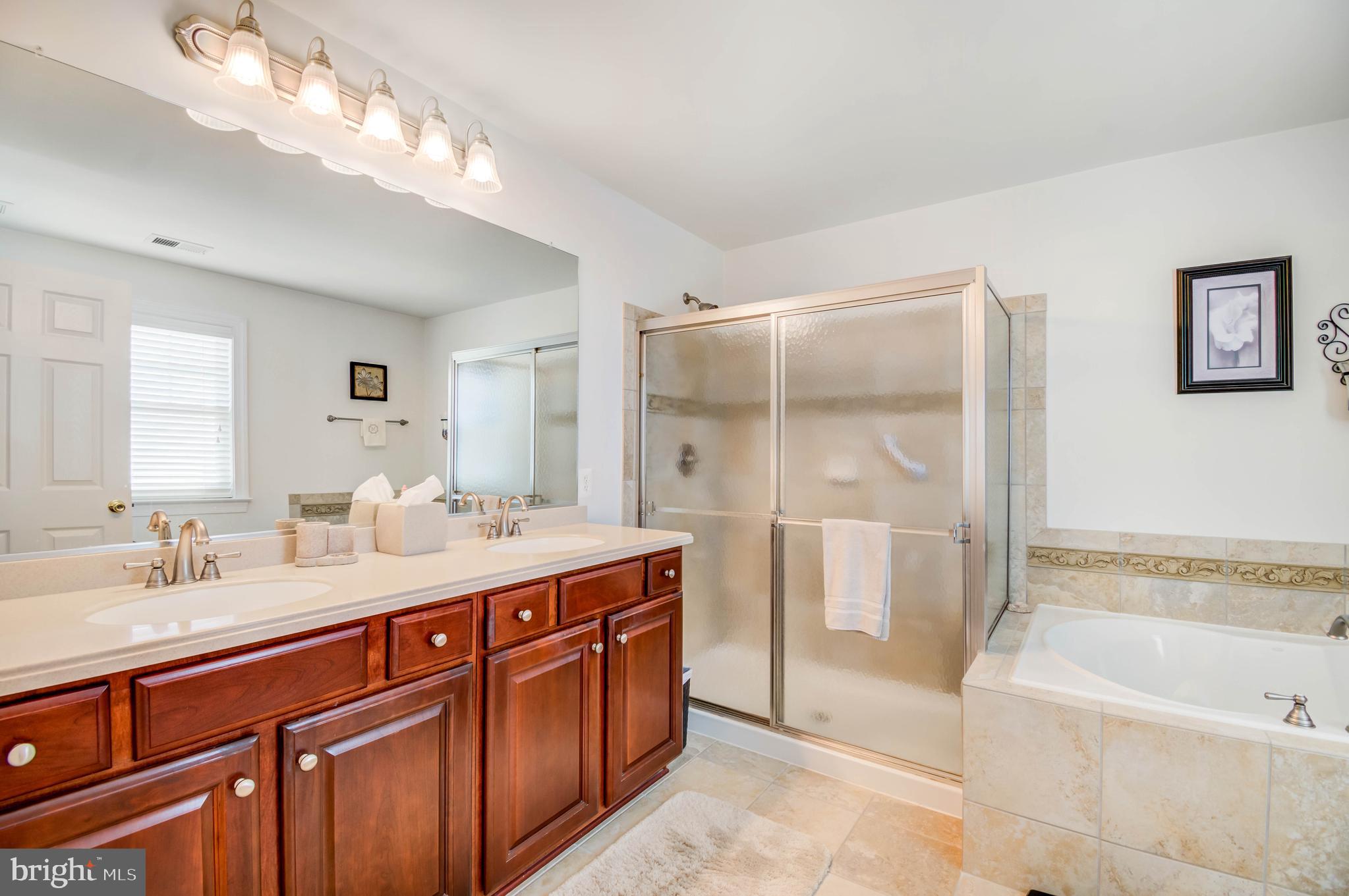 ROSEVILLE DOWNS - Residential