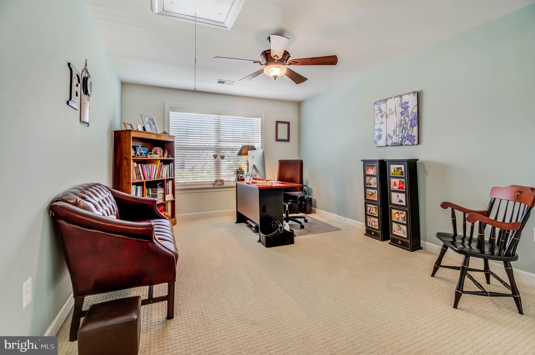 ROSEVILLE DOWNS - Residential