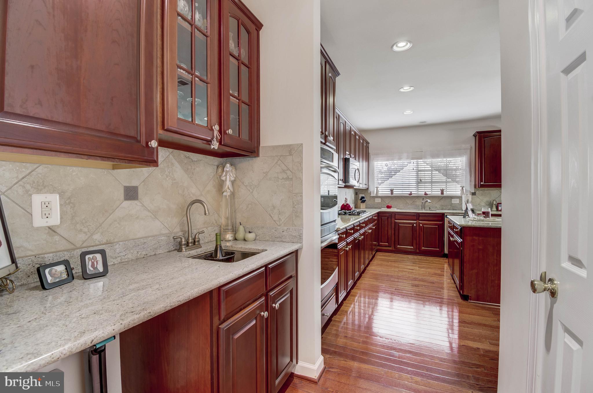 ROSEVILLE DOWNS - Residential