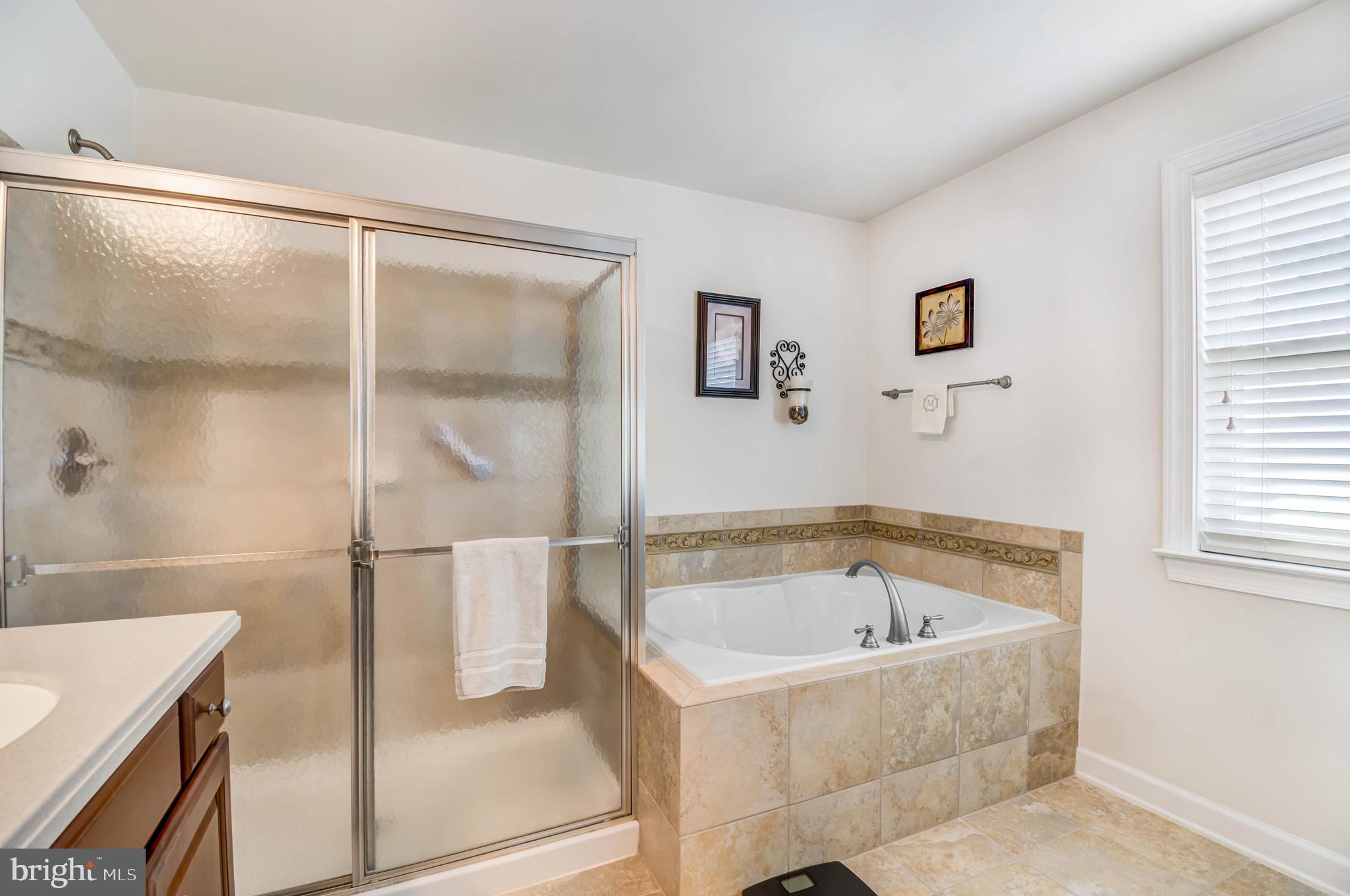 ROSEVILLE DOWNS - Residential