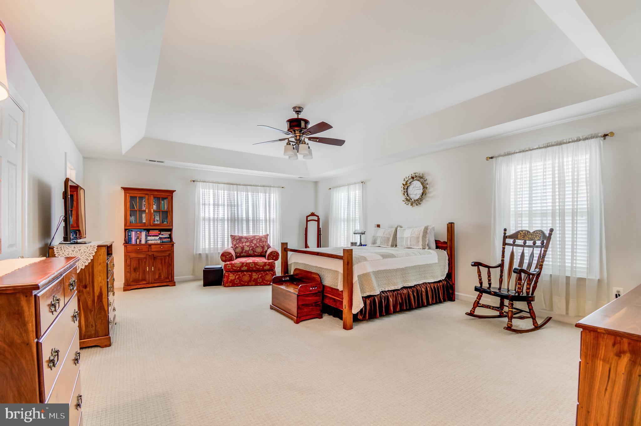 ROSEVILLE DOWNS - Residential