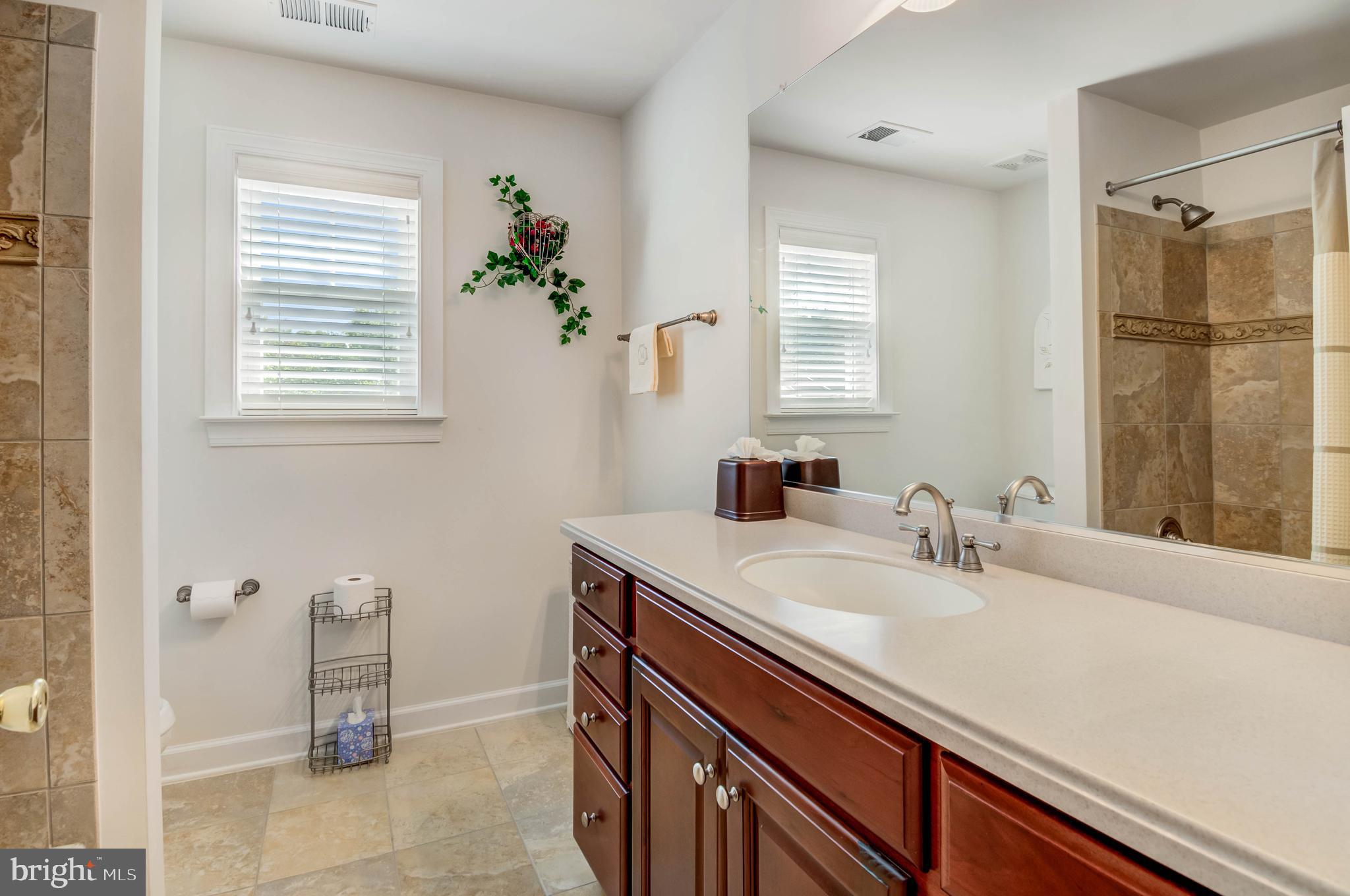 ROSEVILLE DOWNS - Residential