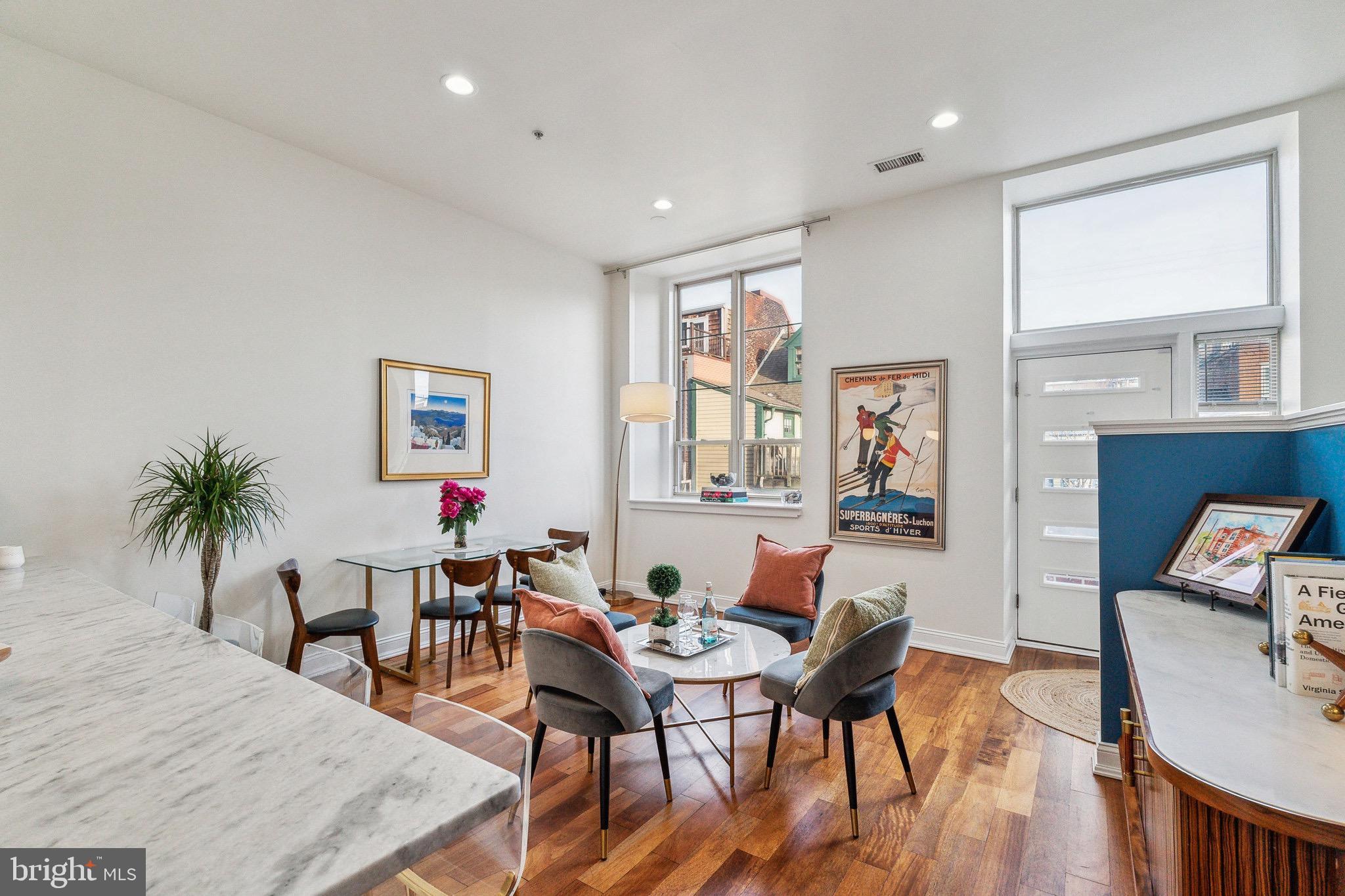 200 E CHRISTIAN STREET 914 10