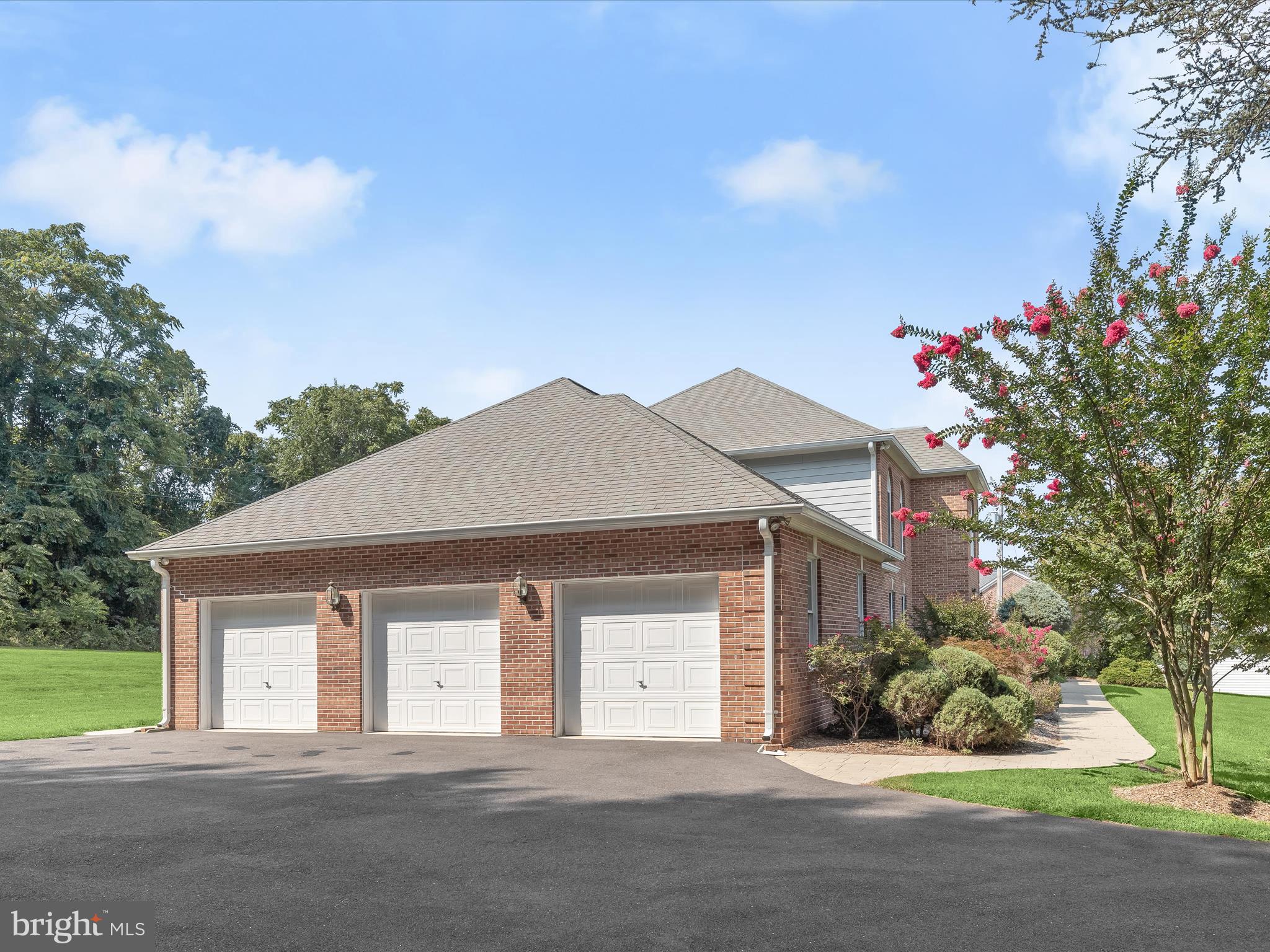 WESTSIDE - Residential