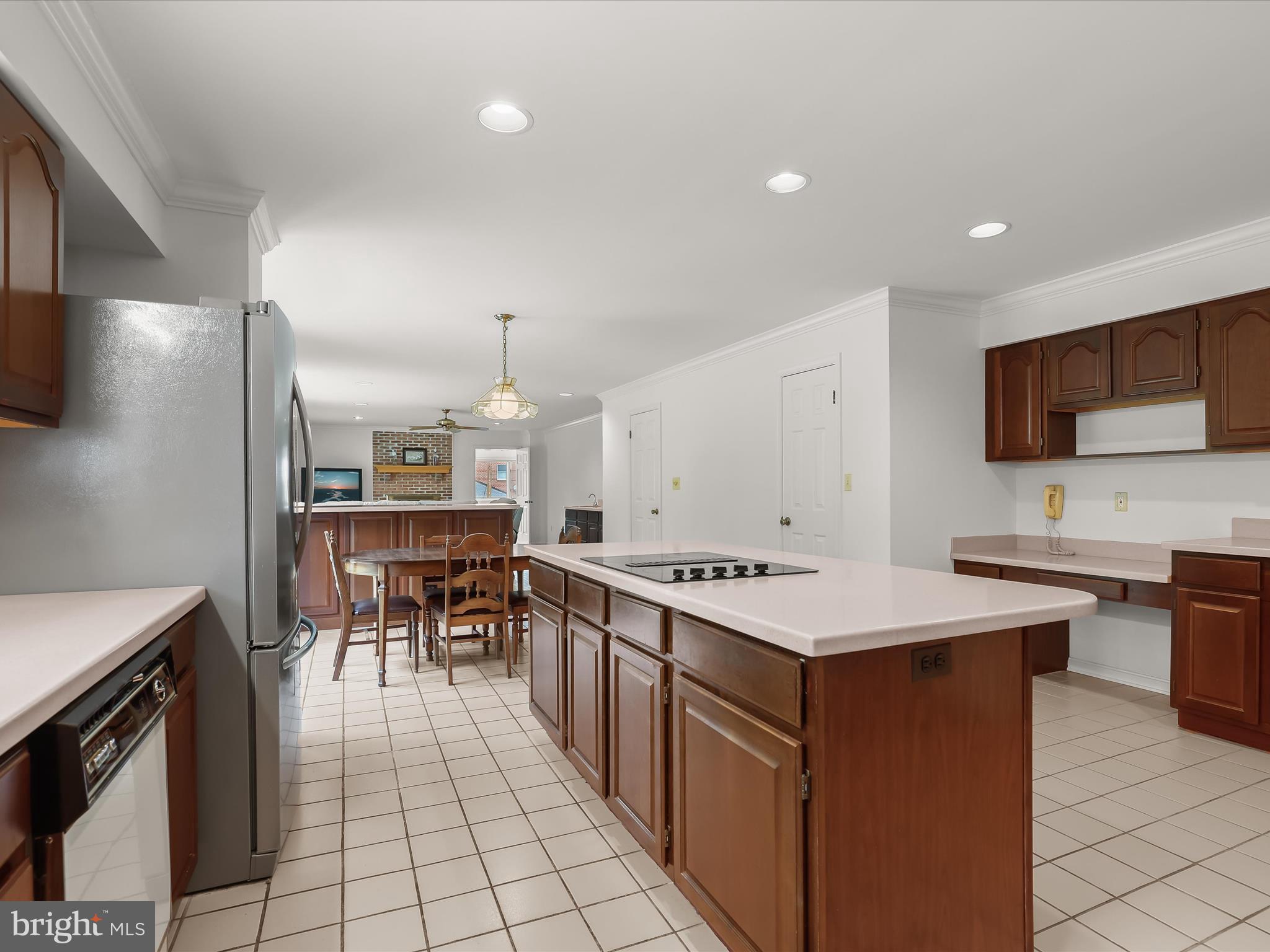 WESTSIDE - Residential