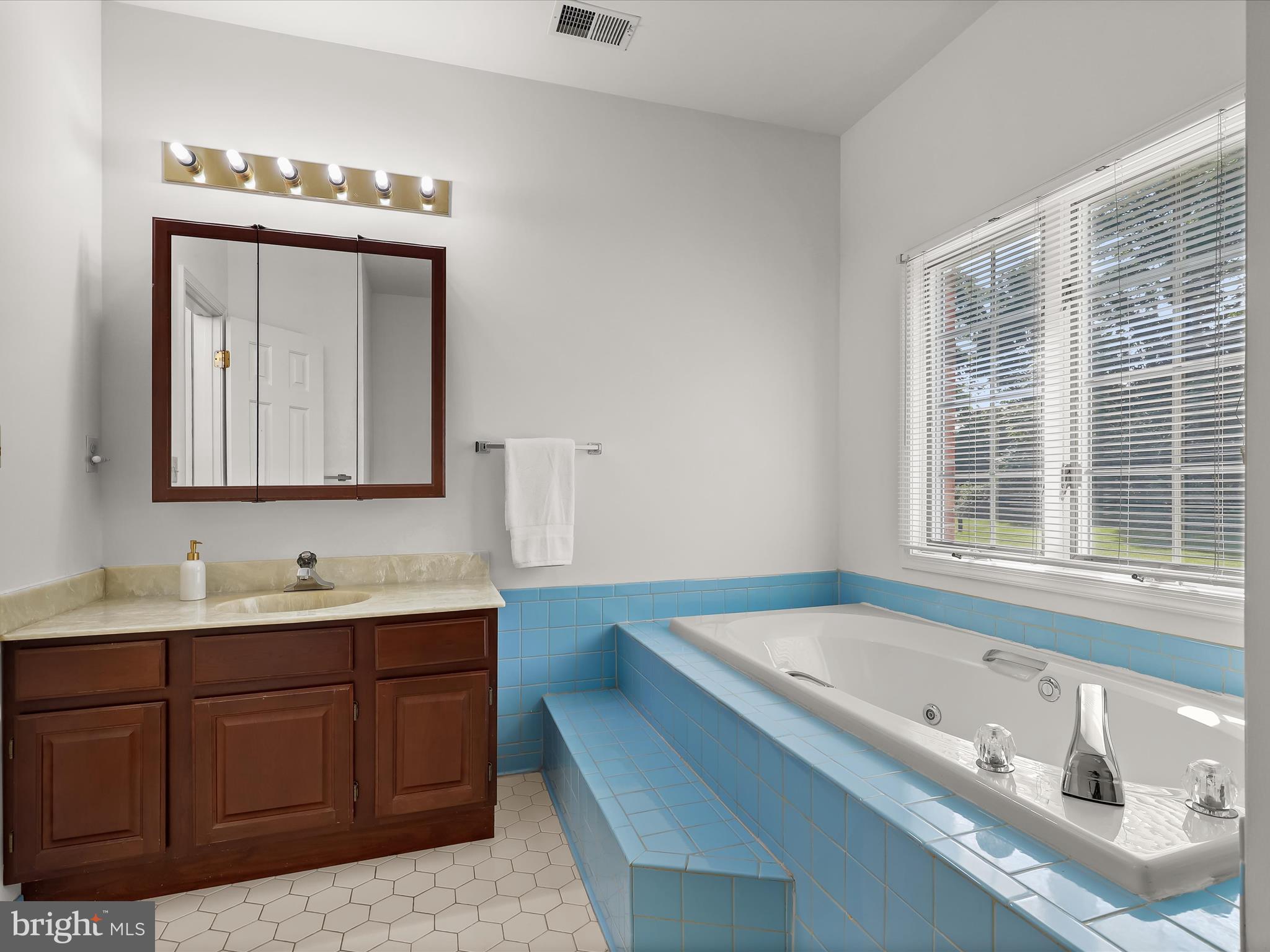 WESTSIDE - Residential