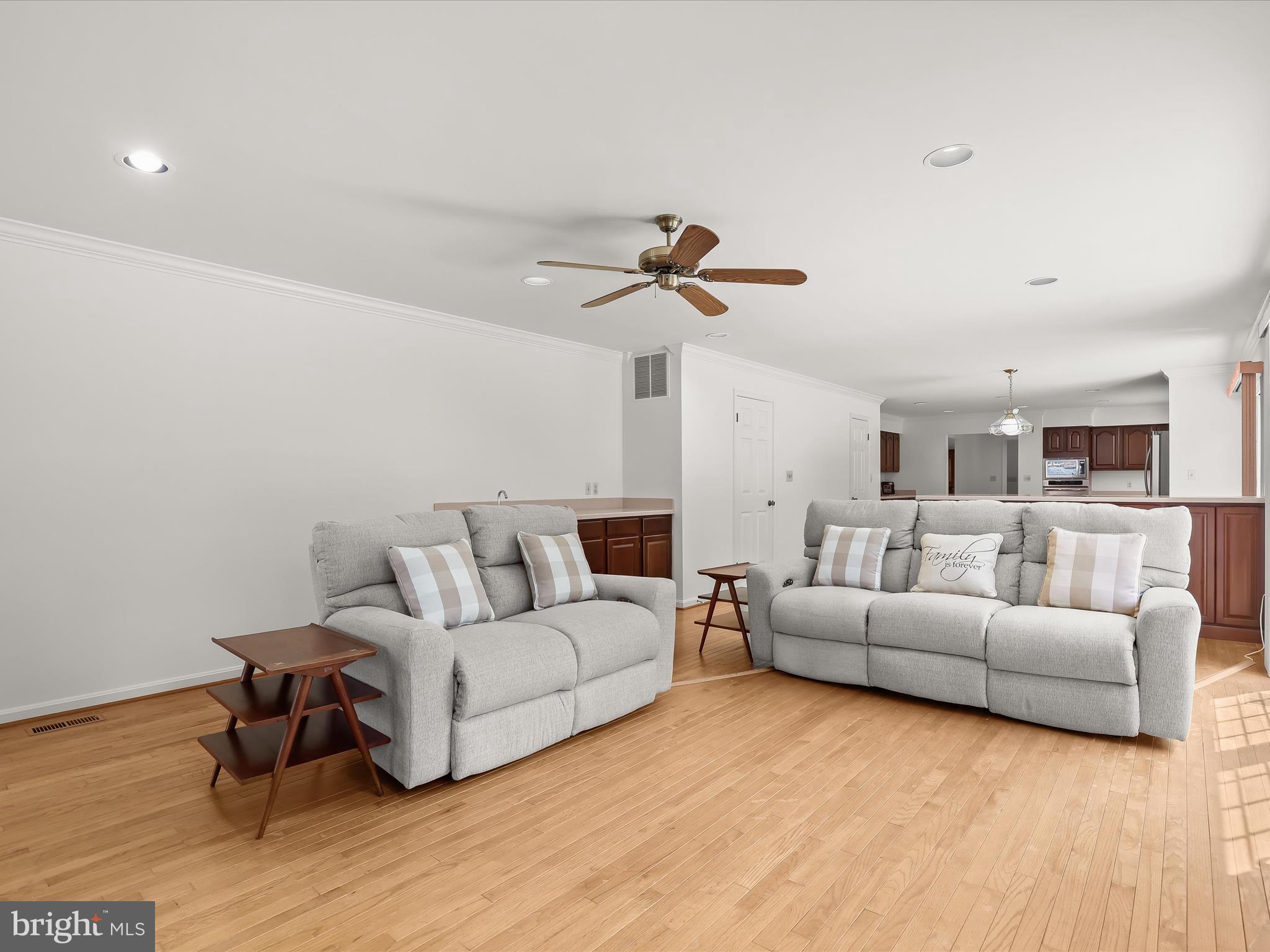 WESTSIDE - Residential