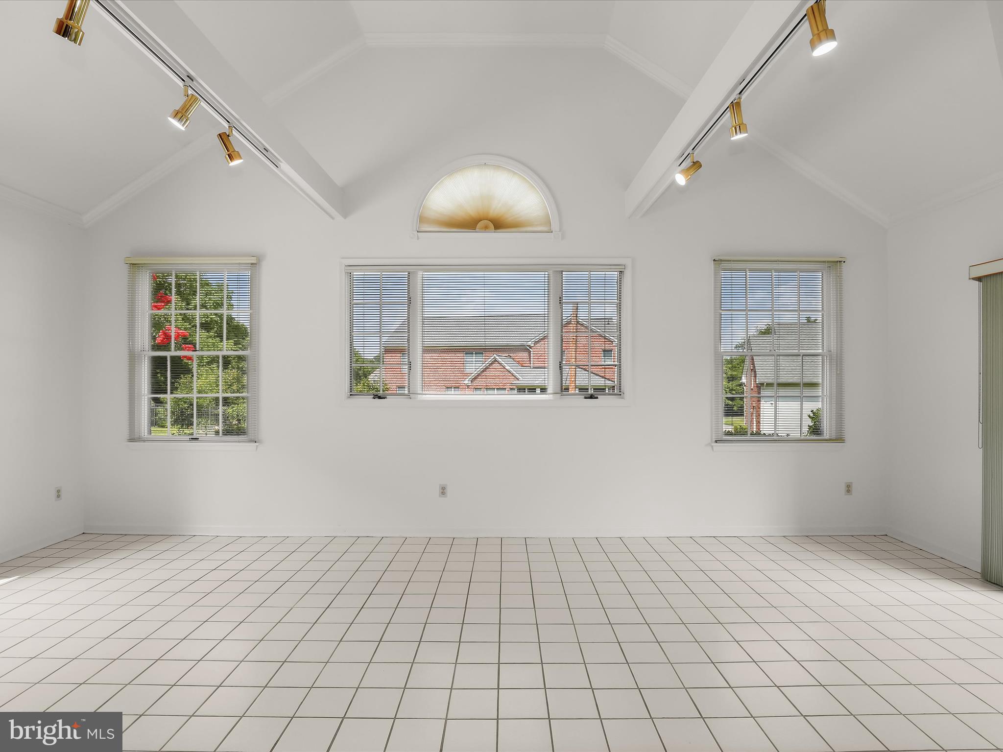 WESTSIDE - Residential