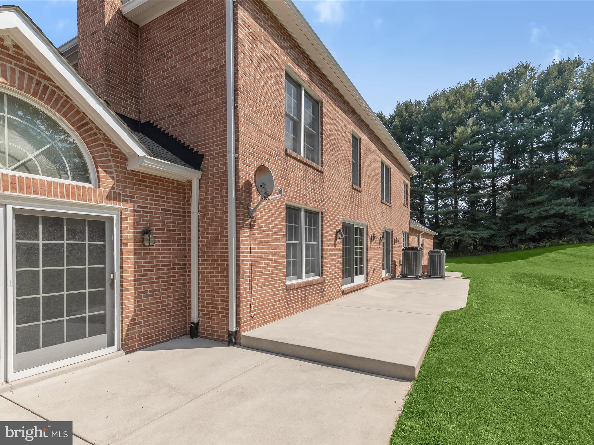 WESTSIDE - Residential