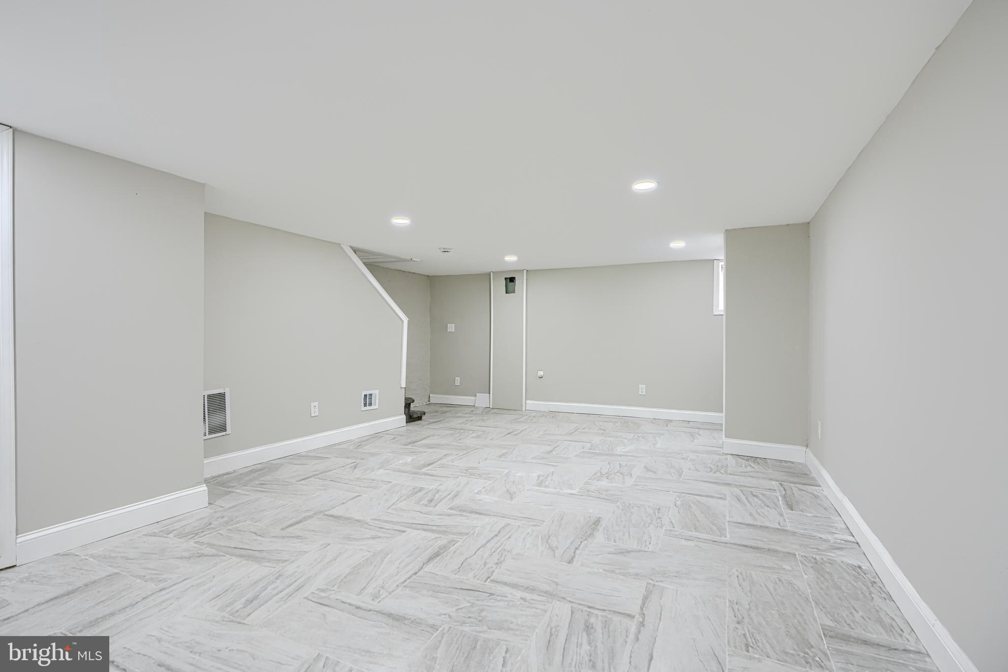 EDMONDSON VIILLAGE - Residential