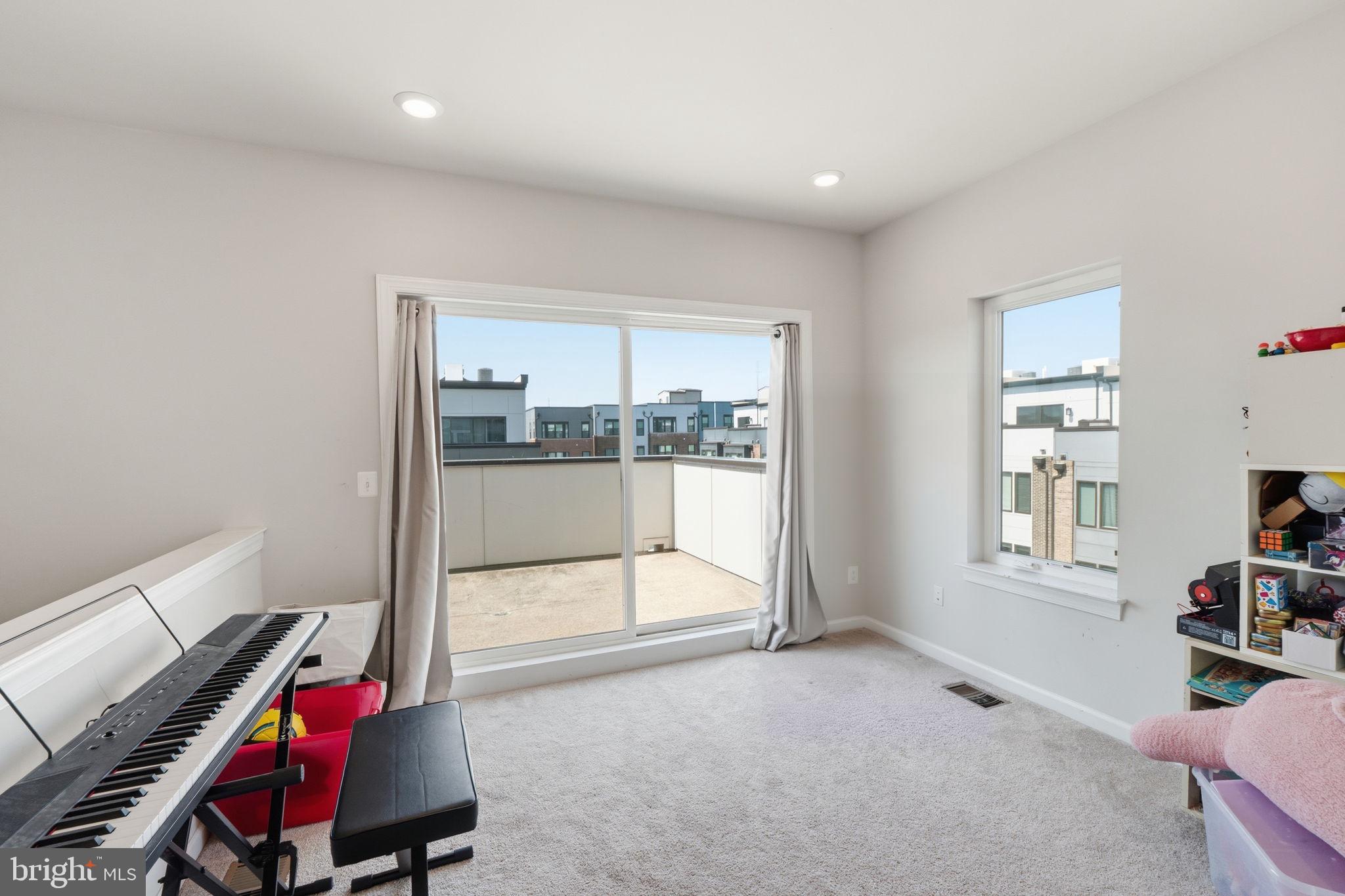 WESTSIDE AT SHADY GROVE - Residential