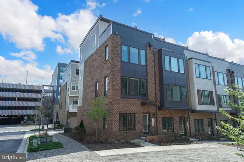8150 Tompkins Street, Rockville, MD 20855 - MLS#: MDMC2225632