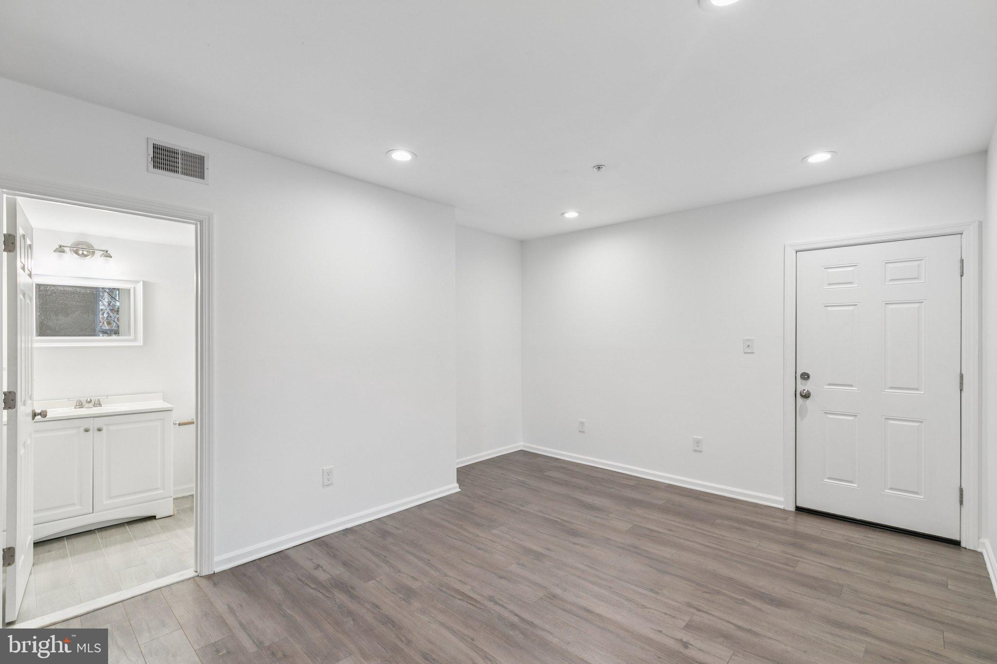 FISHTOWN - Residential Lease