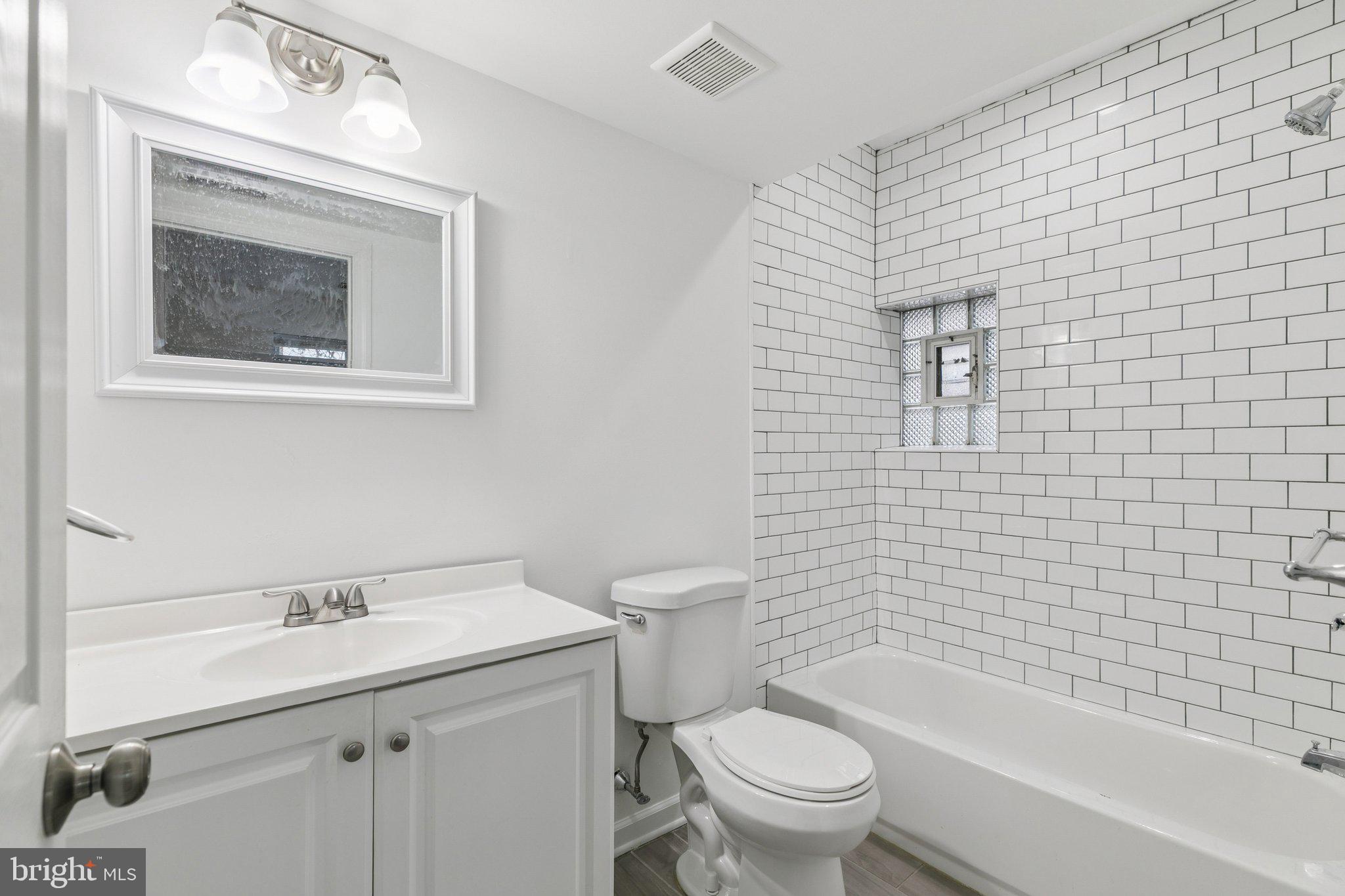 FISHTOWN - Residential Lease