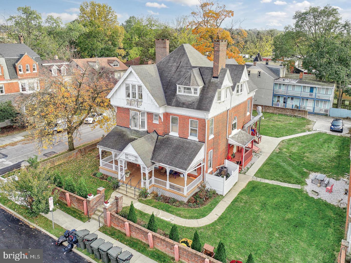 58 E COTTAGE PLACE