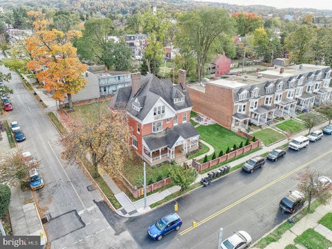 Photo of 58 E Cottage Place, YORK, PA 17401 (MLS # PAYK2110172)
