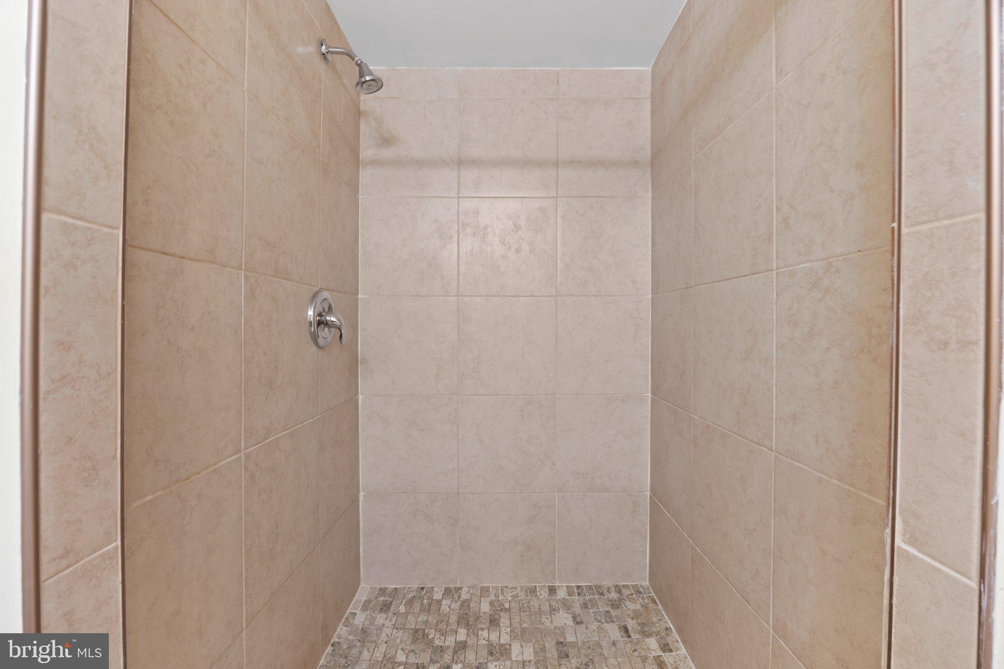 JOHNSON ESTATES - Residential