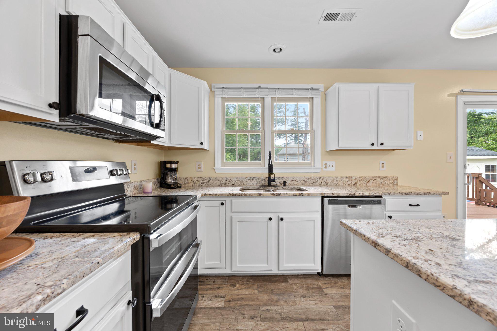 JOHNSON ESTATES - Residential