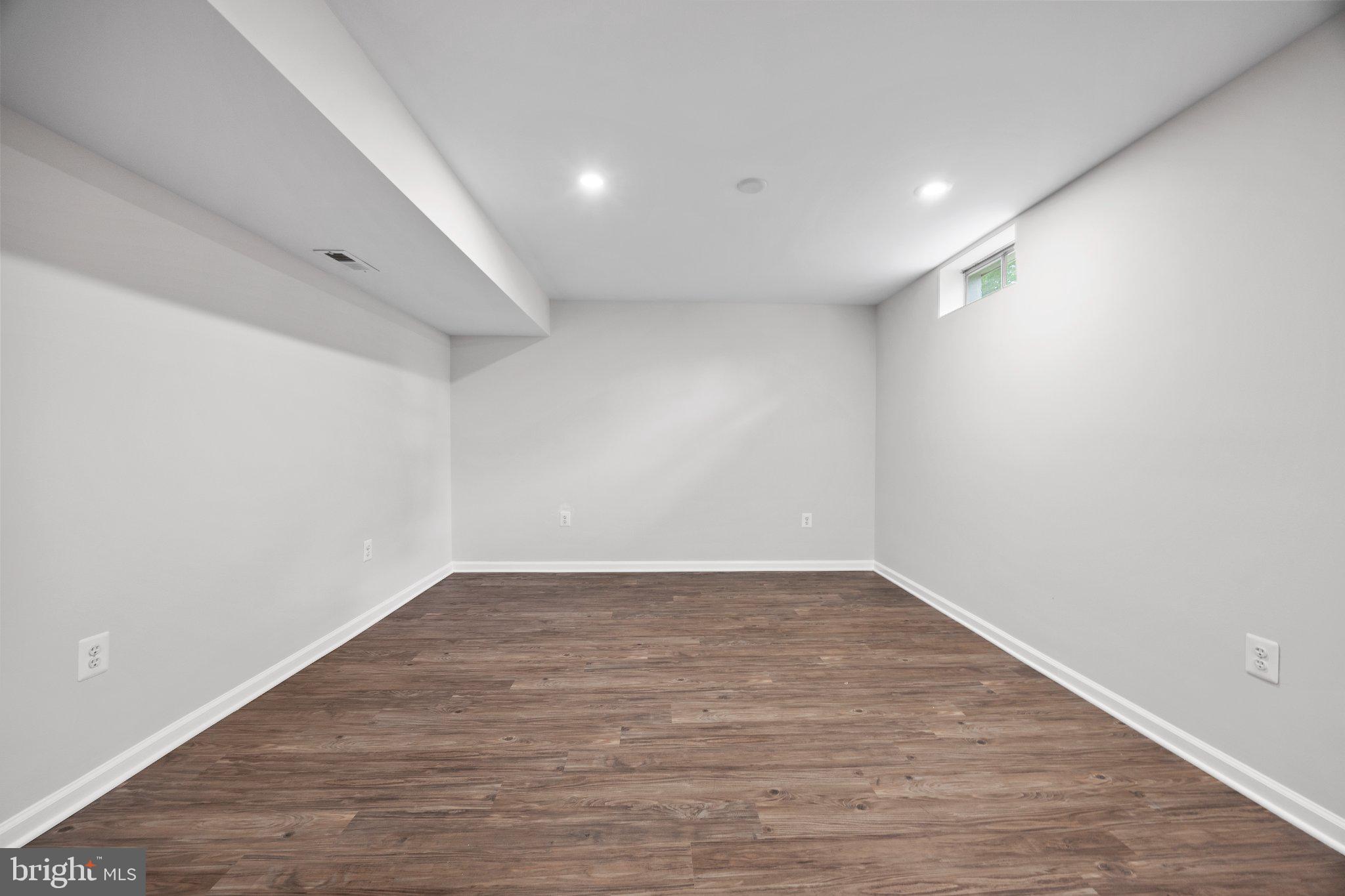 JOHNSON ESTATES - Residential