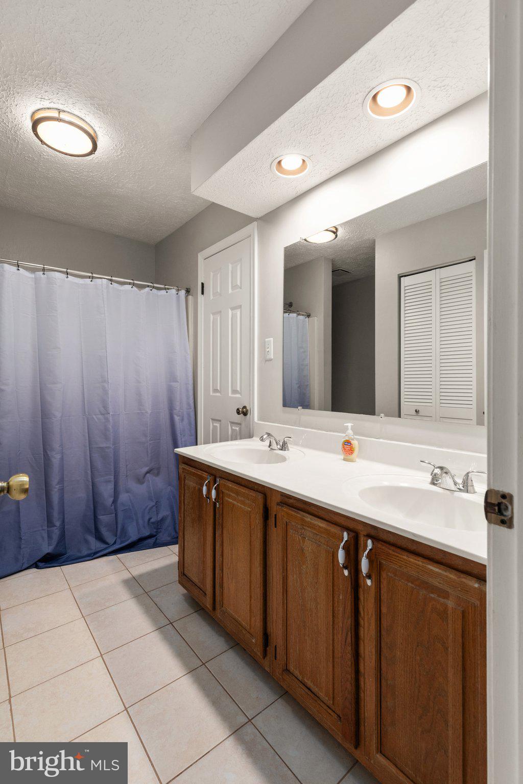 GILMER WOODS - Residential