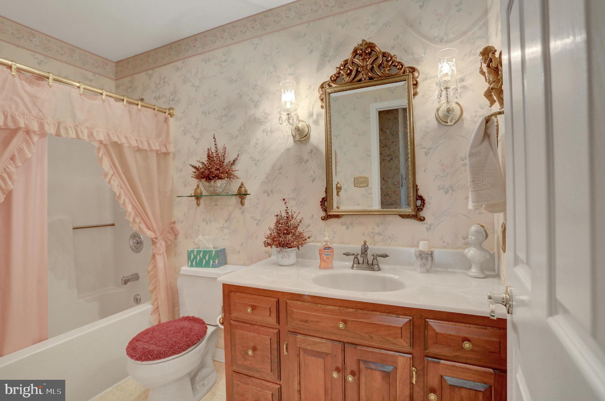 WOODCREST - Residential