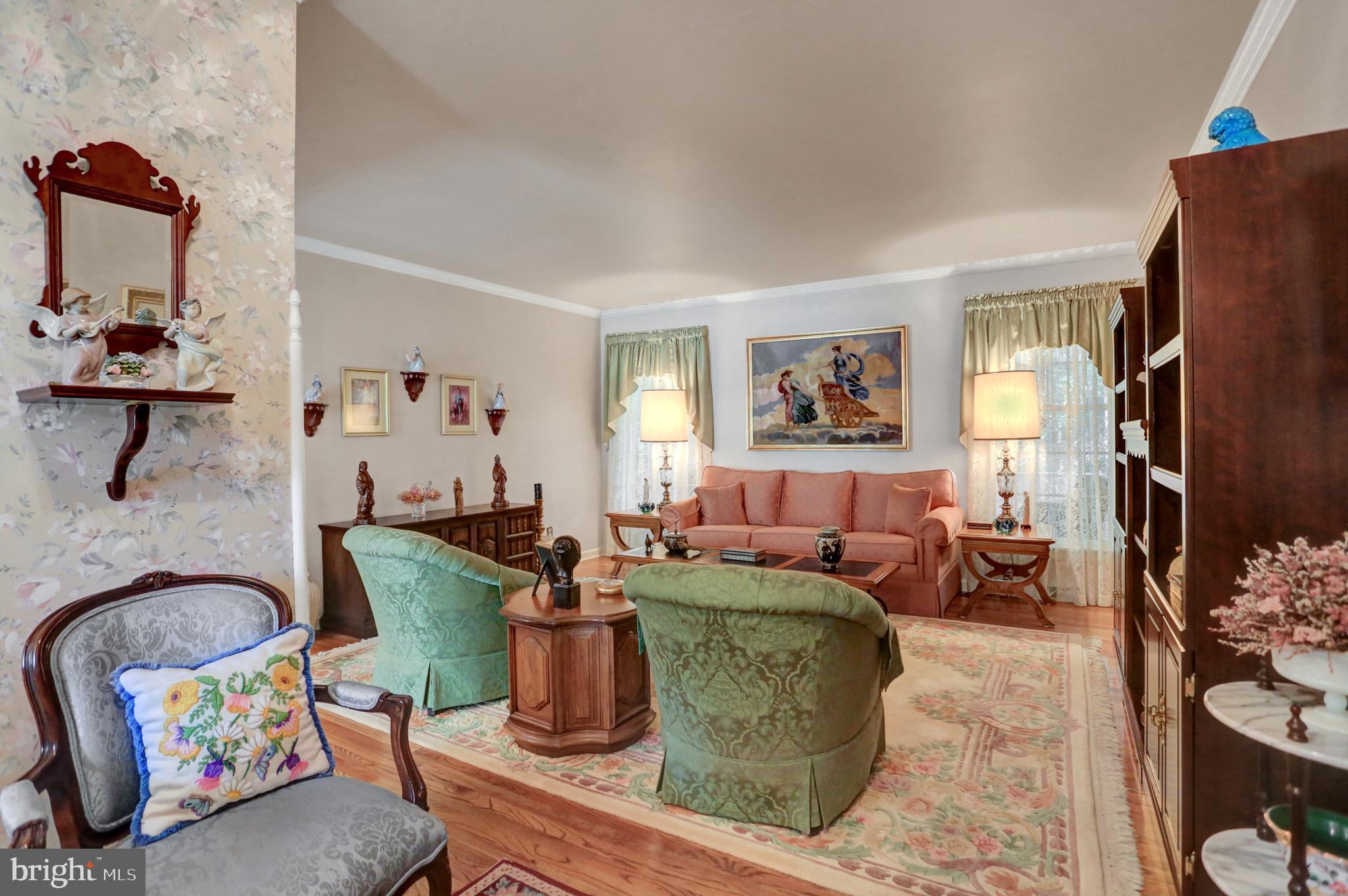 WOODCREST - Residential