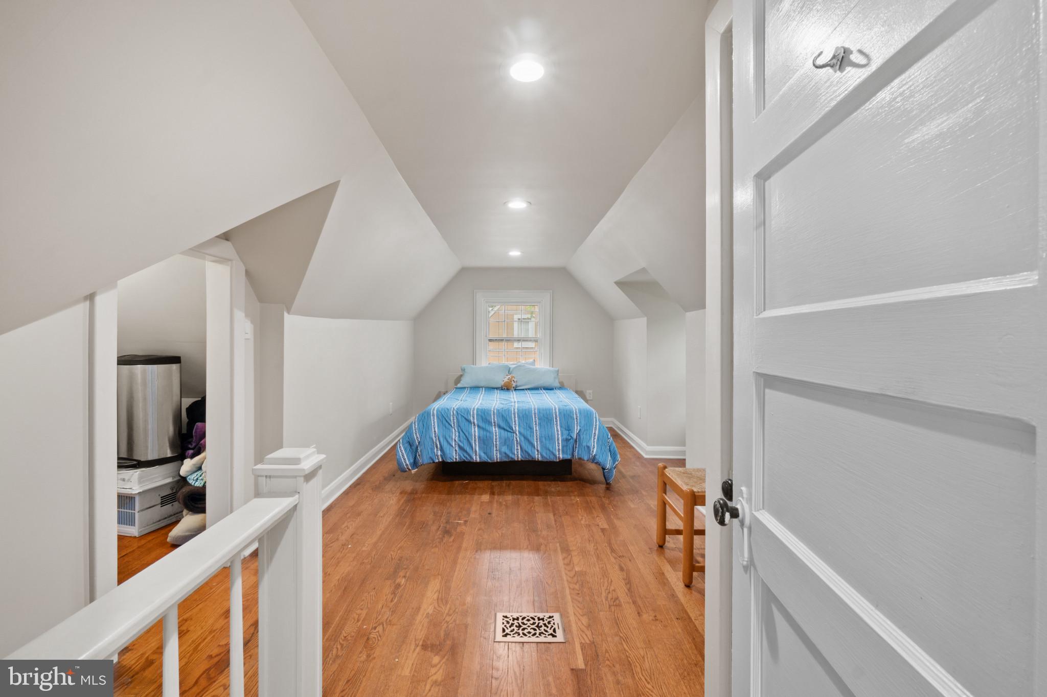 HOMELAND HISTORIC DISTRICT - Residential