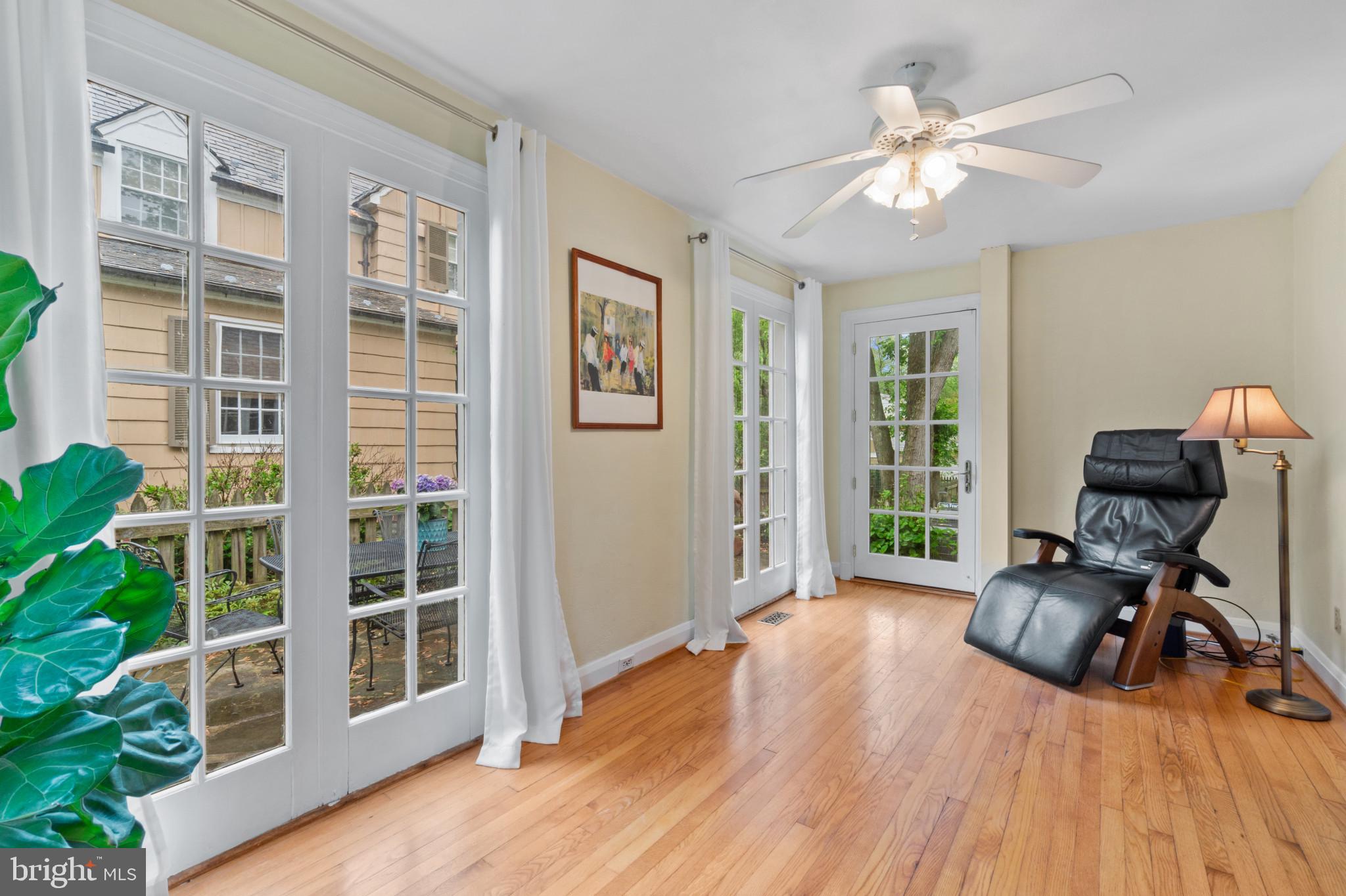 HOMELAND HISTORIC DISTRICT - Residential