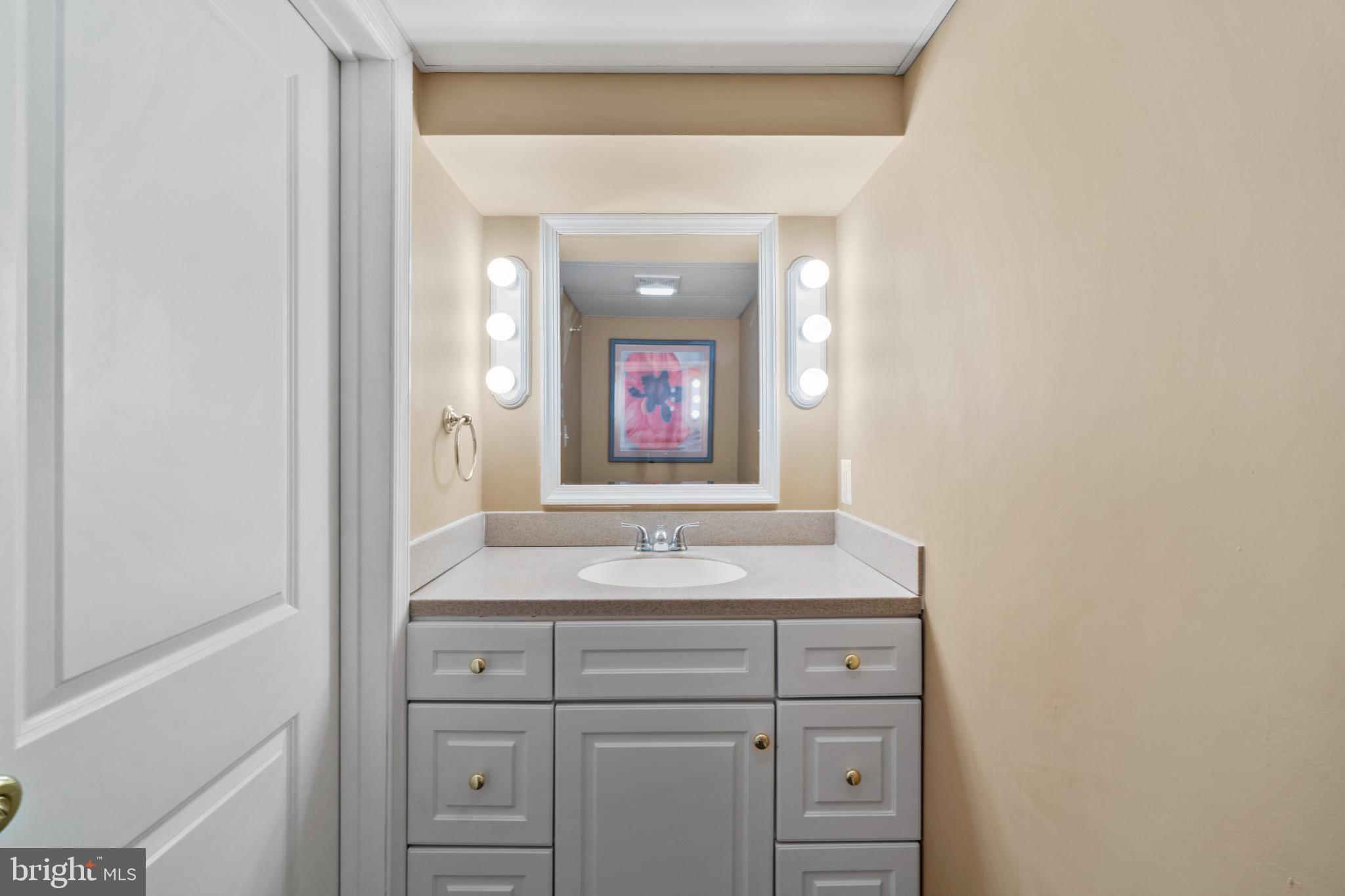 HOMELAND HISTORIC DISTRICT - Residential