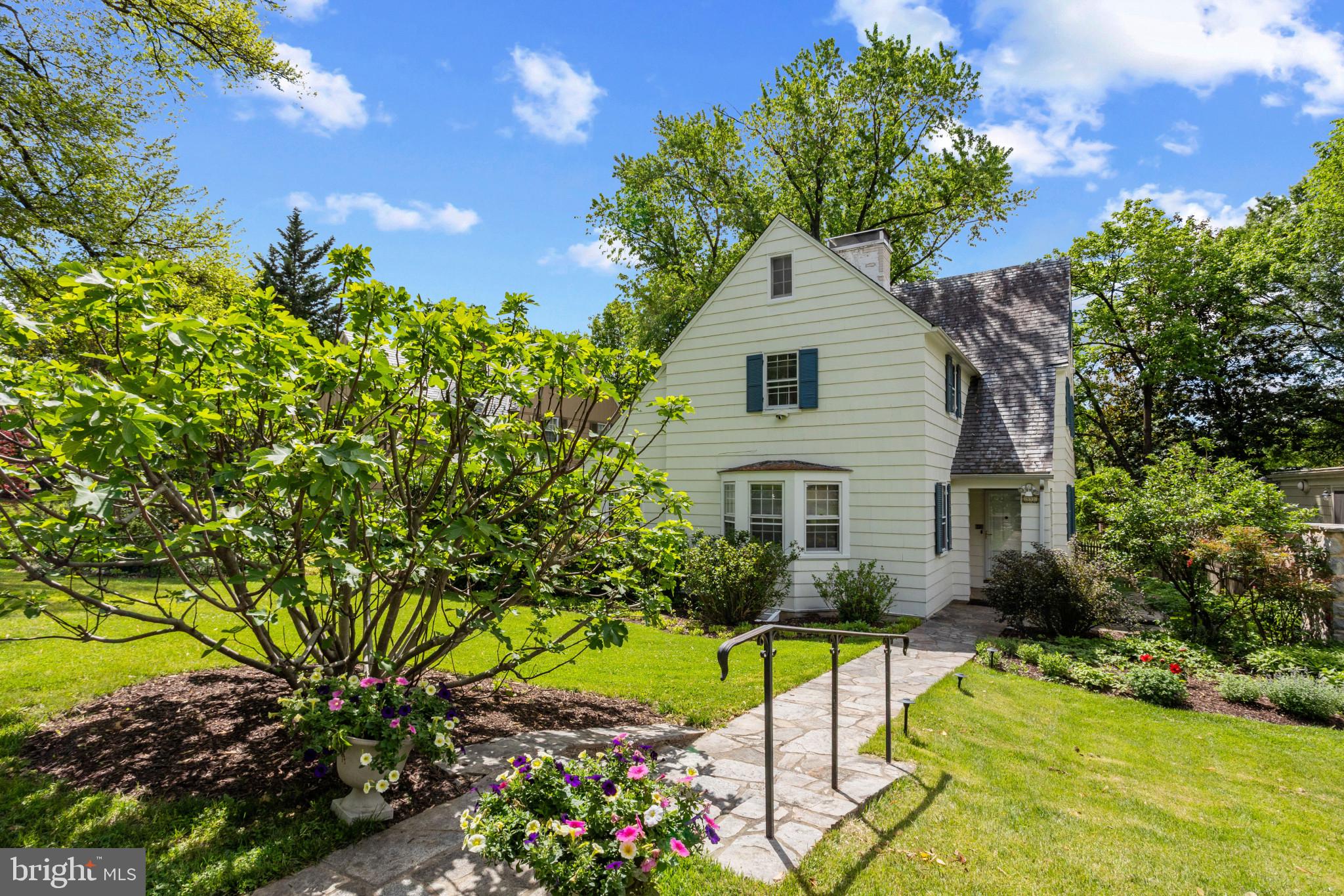 HOMELAND HISTORIC DISTRICT - Residential