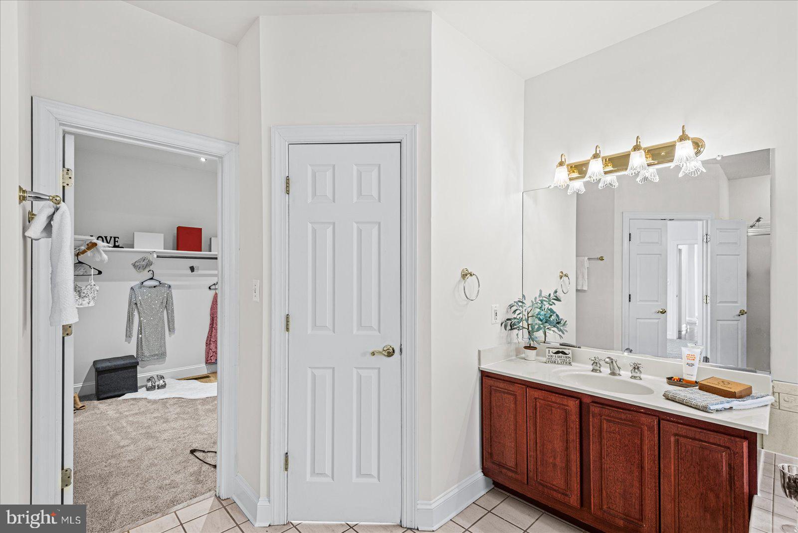 SLEEPY HOLLOW - Residential