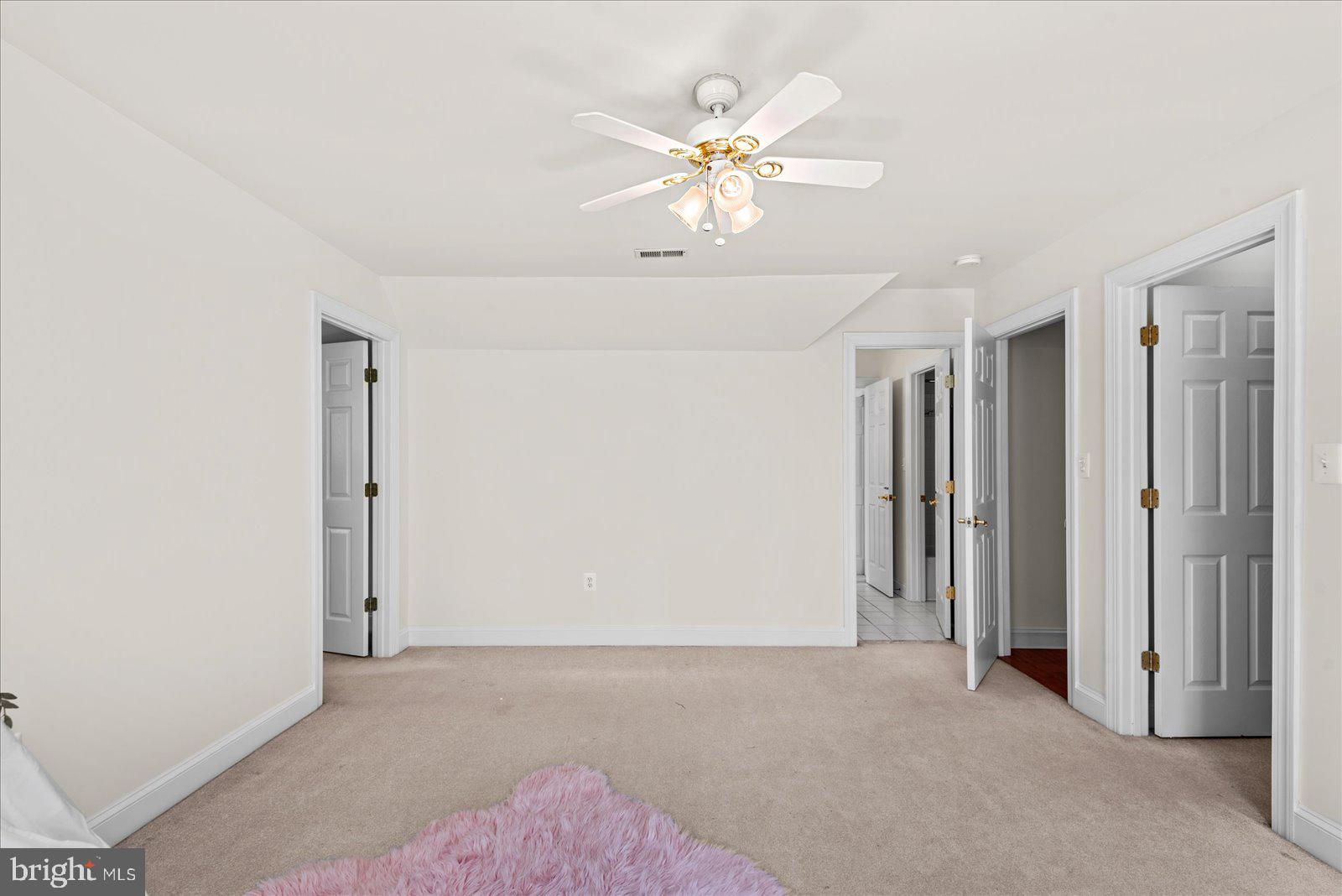 SLEEPY HOLLOW - Residential