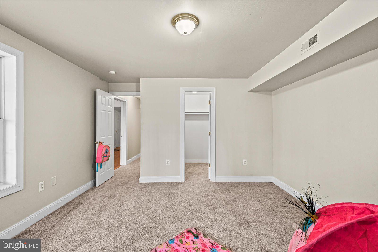 SLEEPY HOLLOW - Residential