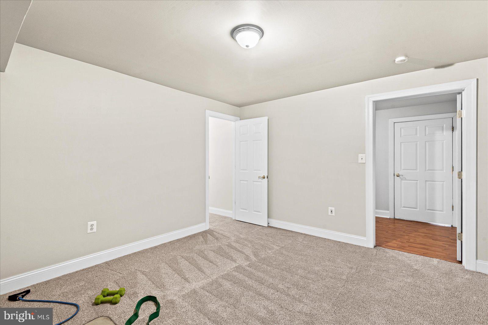 SLEEPY HOLLOW - Residential