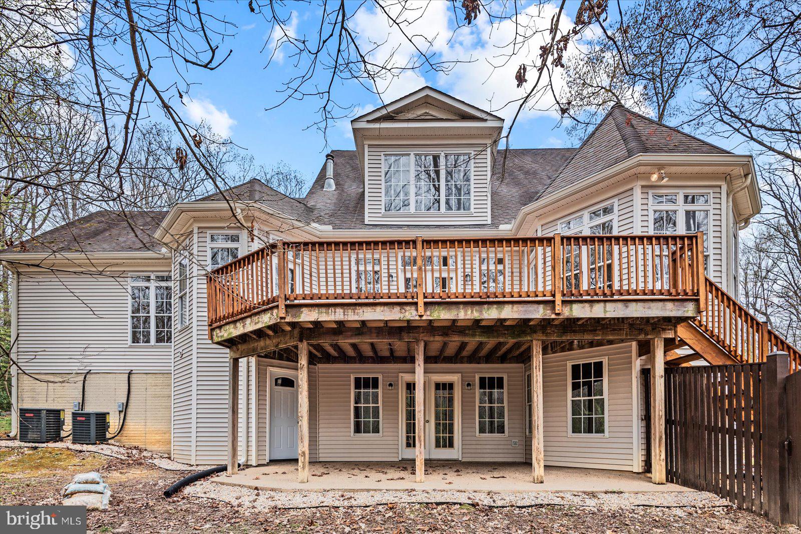 SLEEPY HOLLOW - Residential