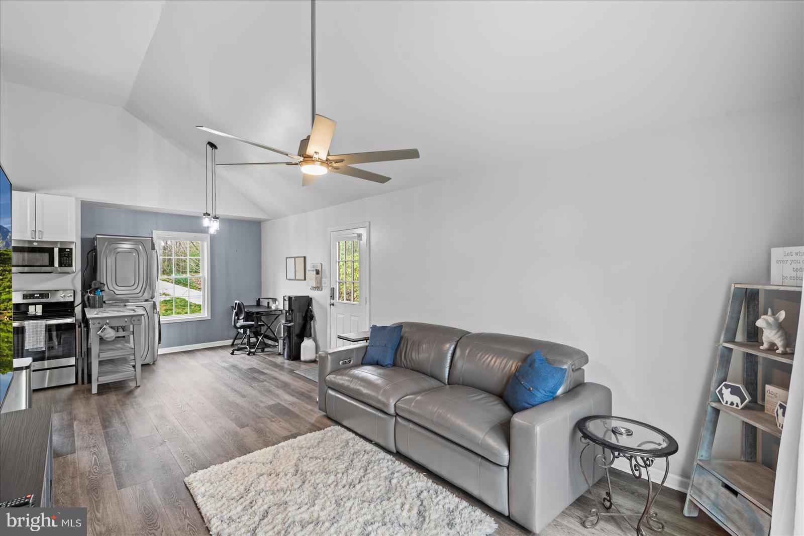 SLEEPY HOLLOW - Residential