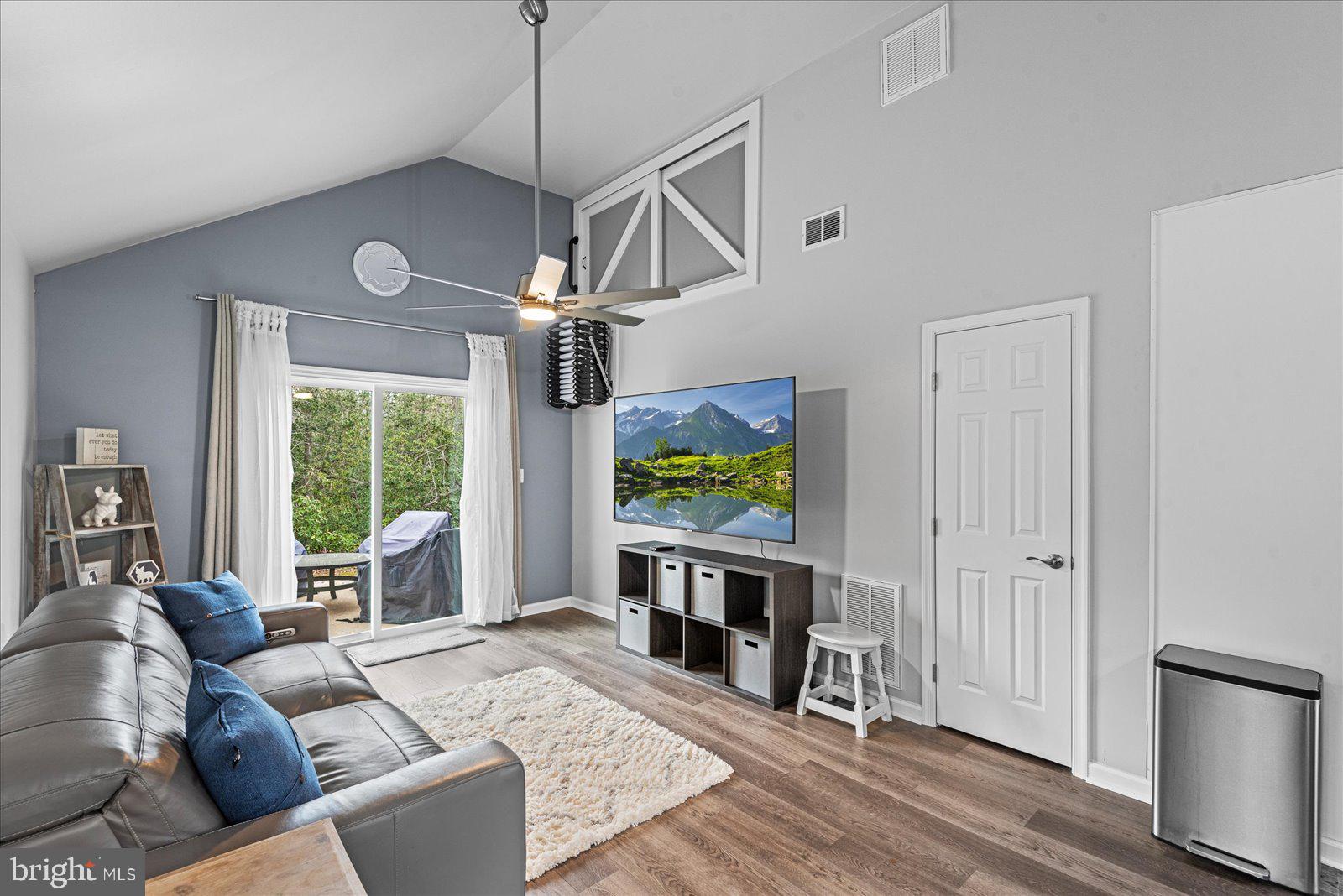 SLEEPY HOLLOW - Residential