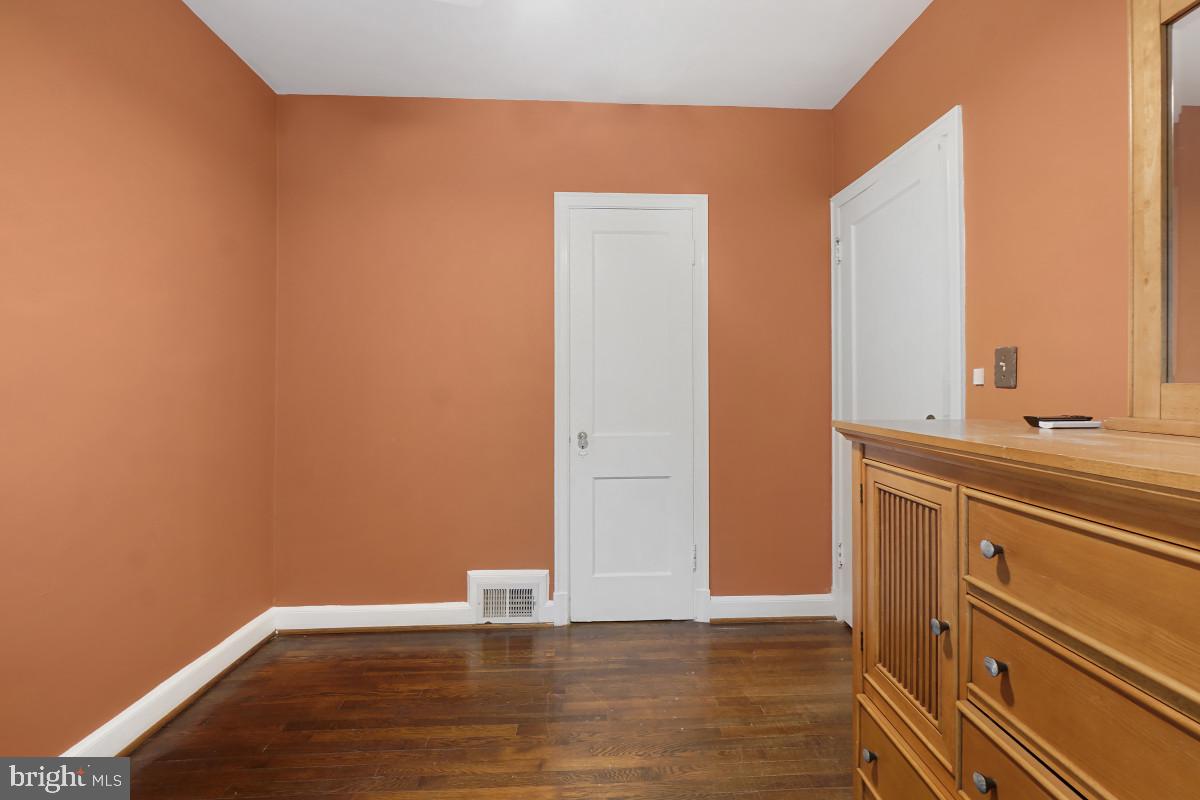 TAKOMA PARK - Residential