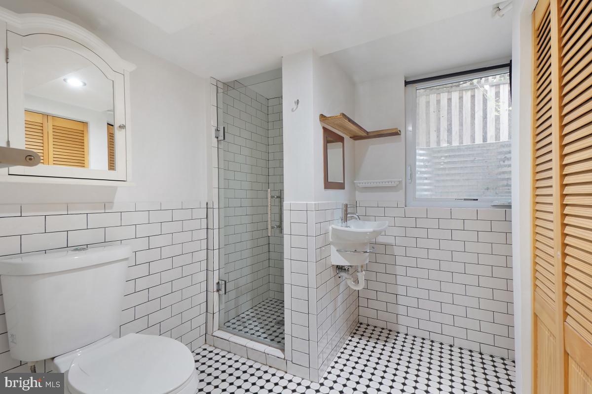 TAKOMA PARK - Residential