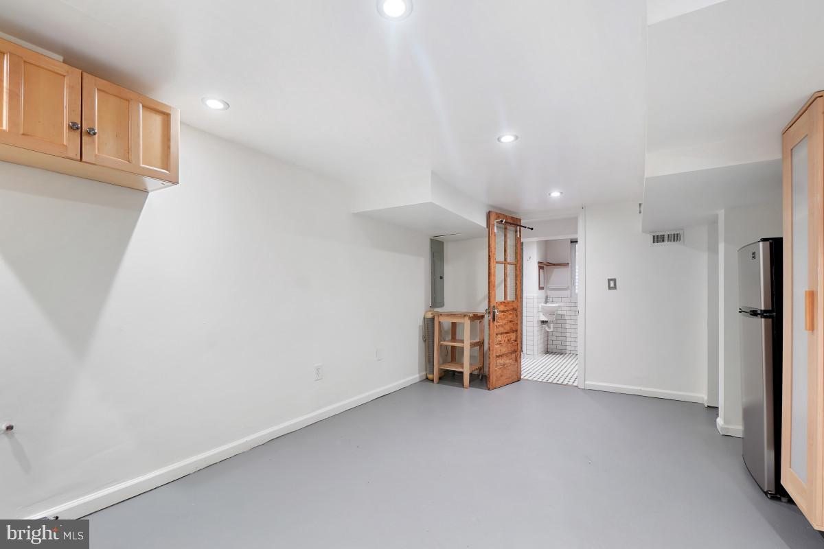 TAKOMA PARK - Residential
