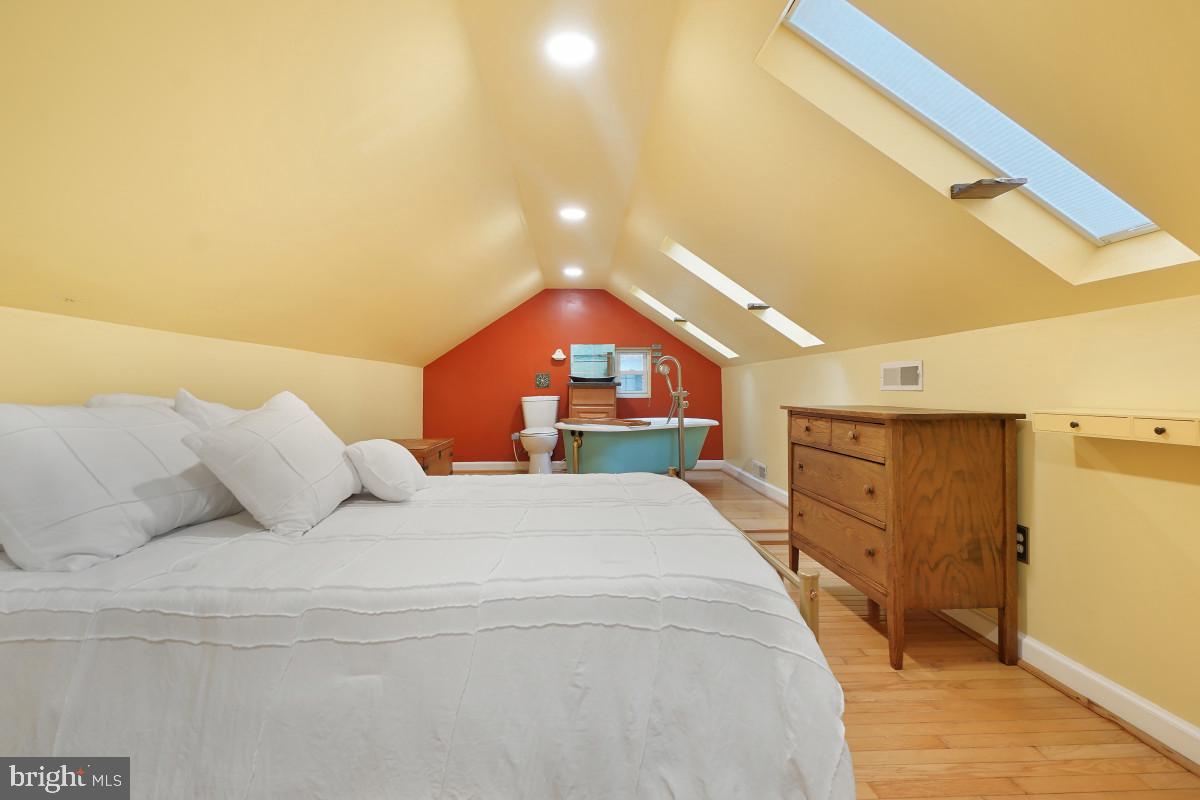 TAKOMA PARK - Residential