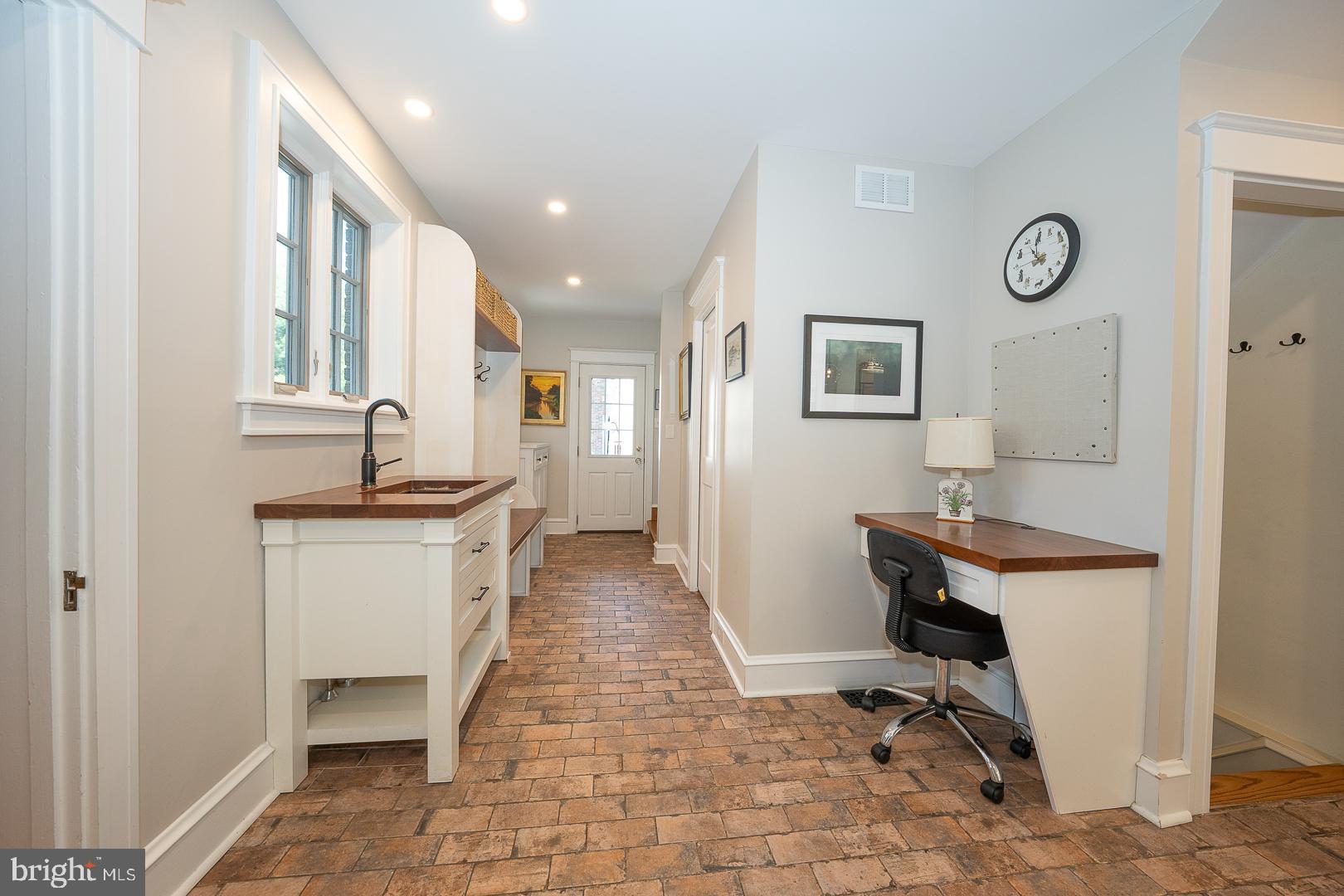 DEEPDALE - Residential