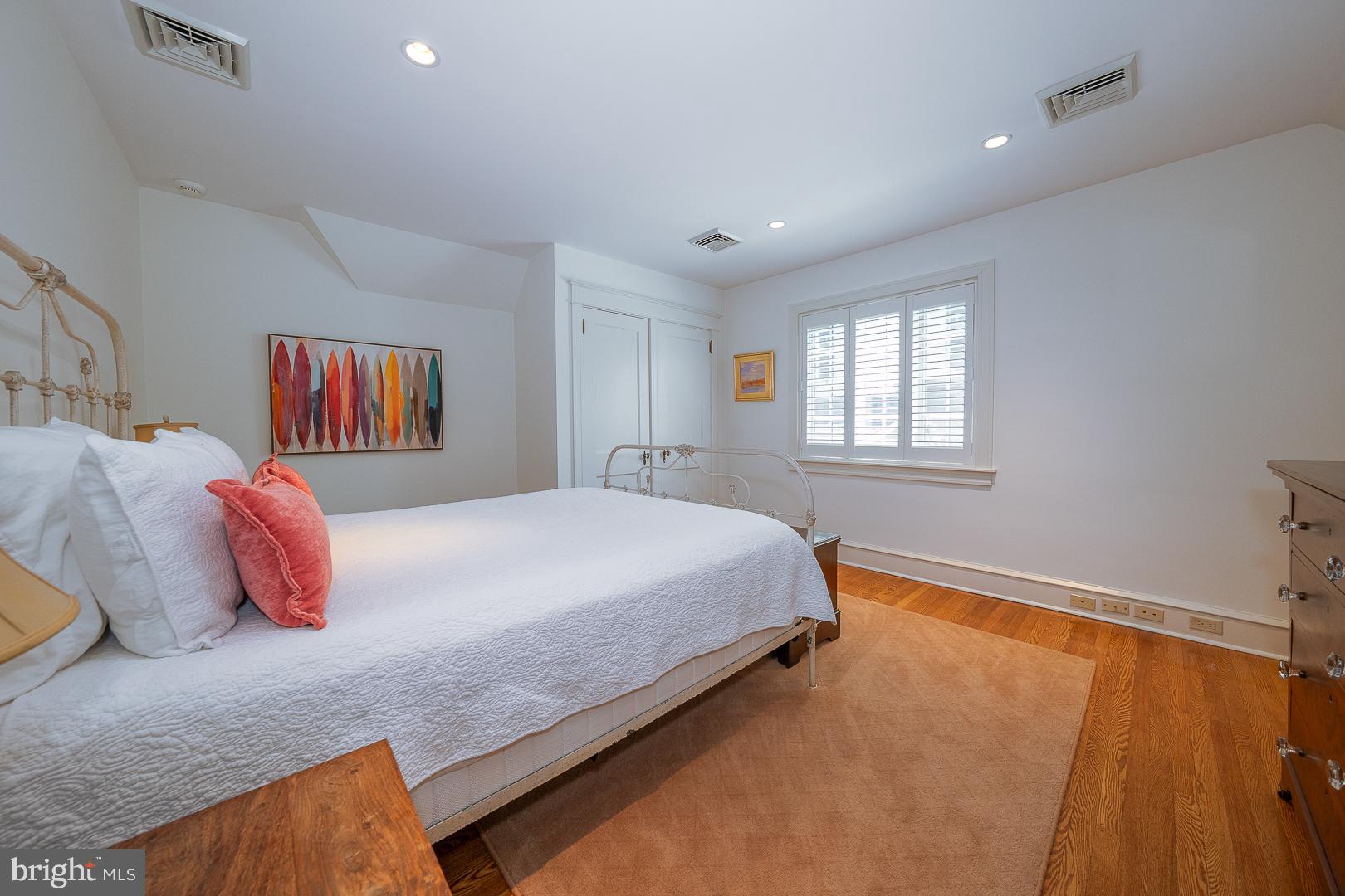 DEEPDALE - Residential