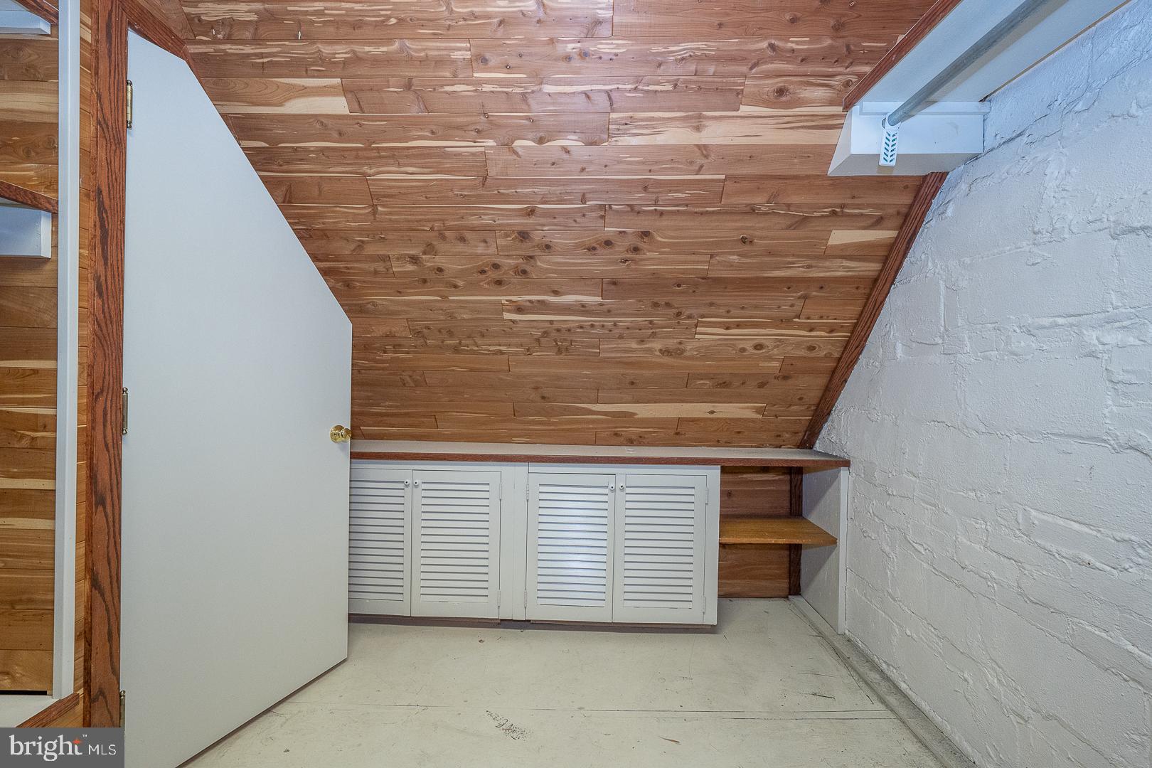 DEEPDALE - Residential