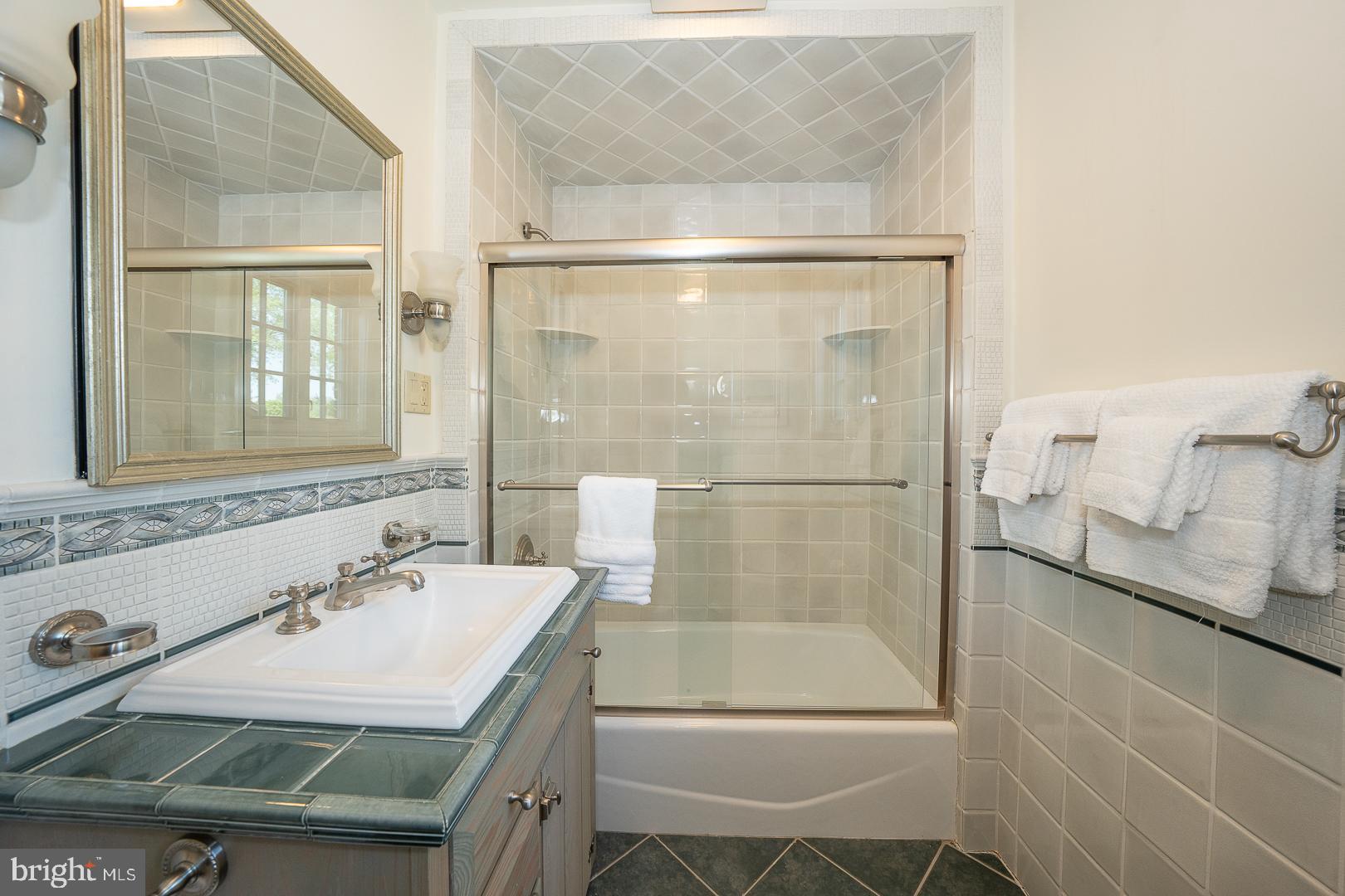 DEEPDALE - Residential