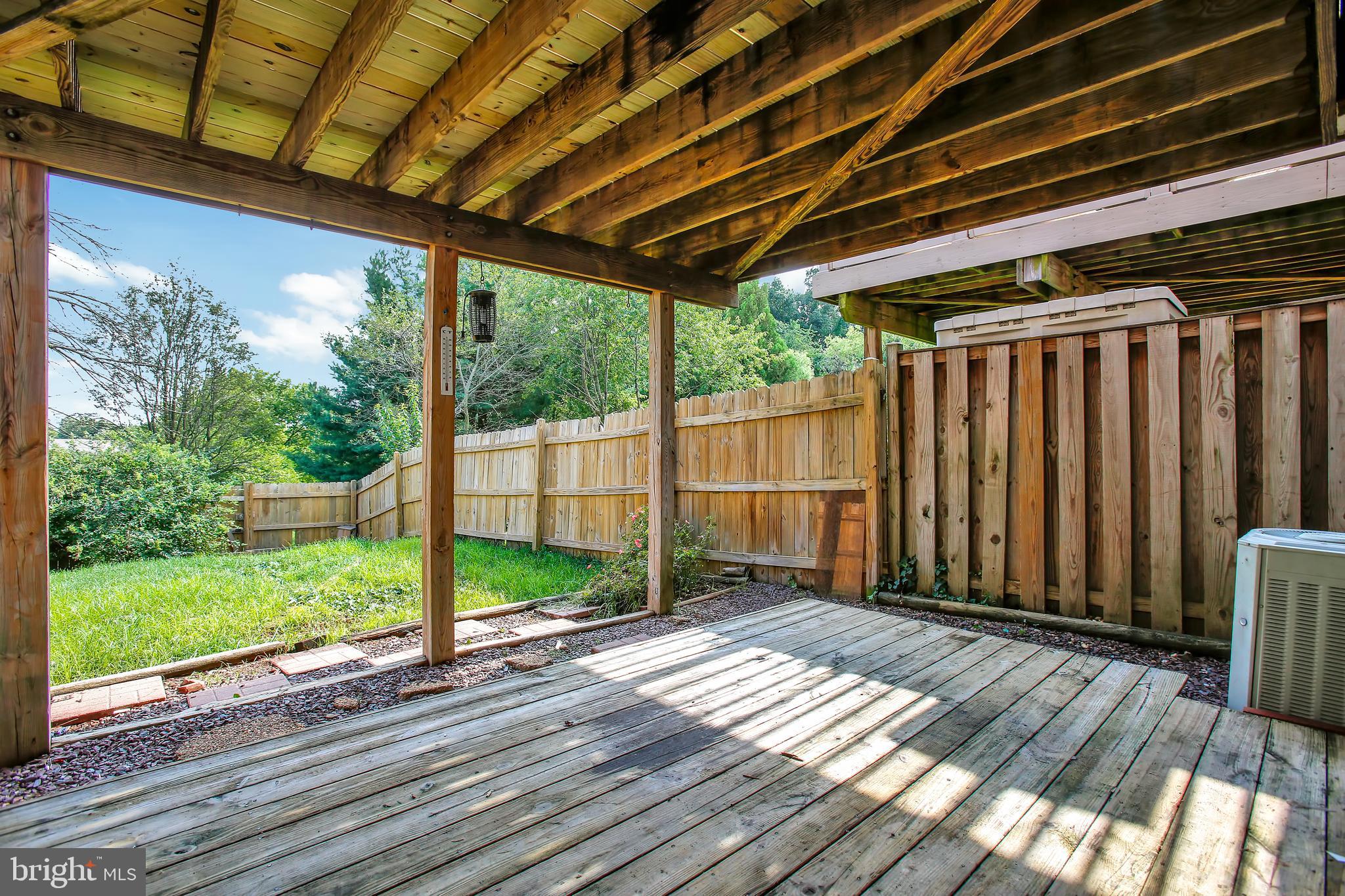 CONSTANT FRIENDSHIP - Residential