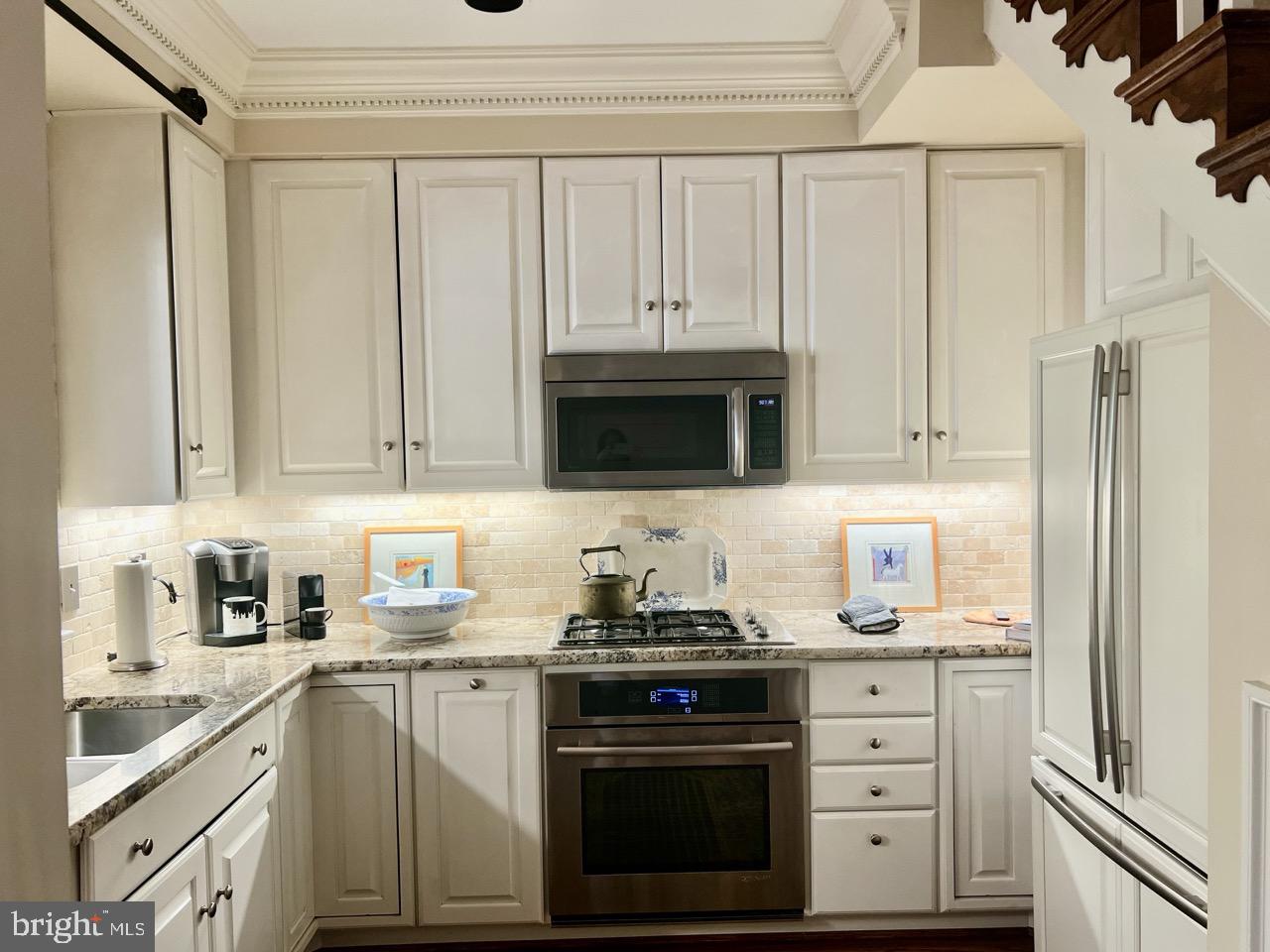 HARBORSIDE - Residential Lease