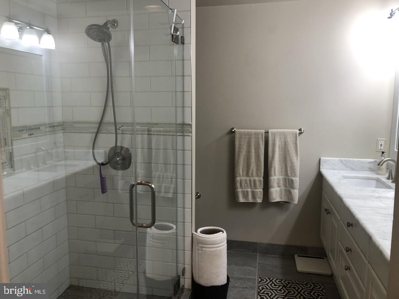 HARBORSIDE - Residential Lease