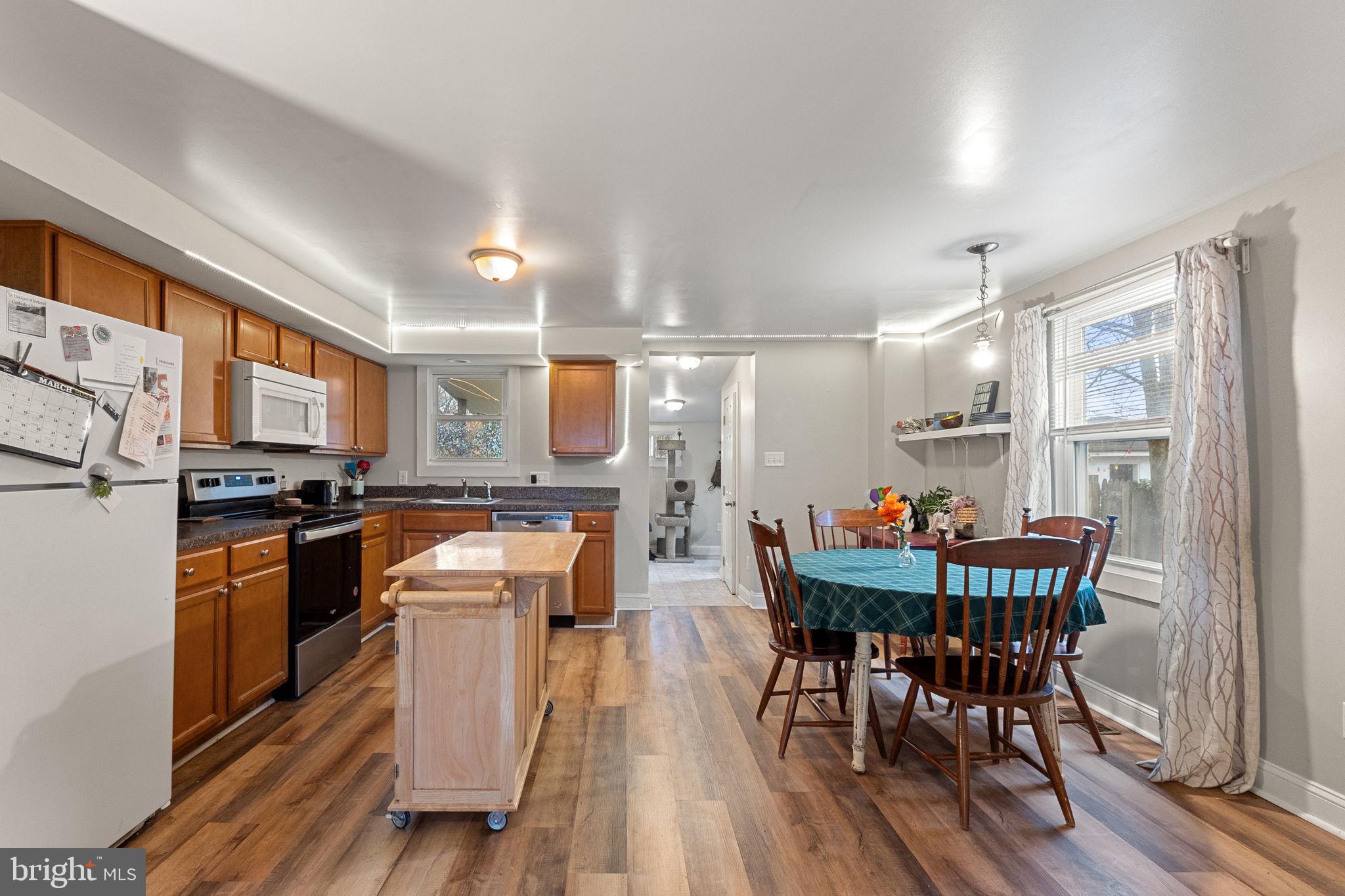 ORCHARD TERR/PLUMLY - Residential